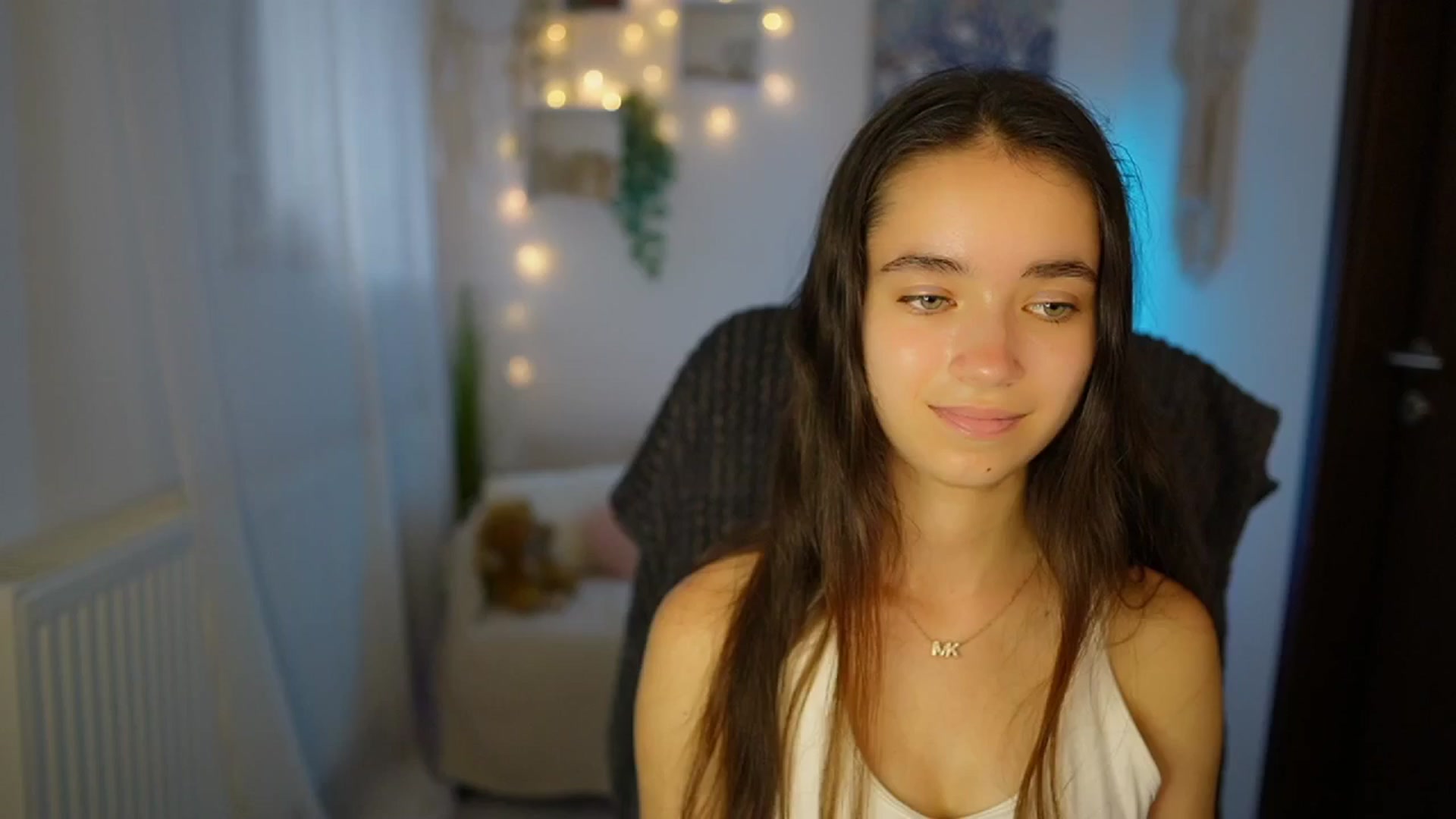 Gallery image thumbnail from Gia_Paige18's myfreecams stream on, 07/17/2024, 12:48 image 16 of 20