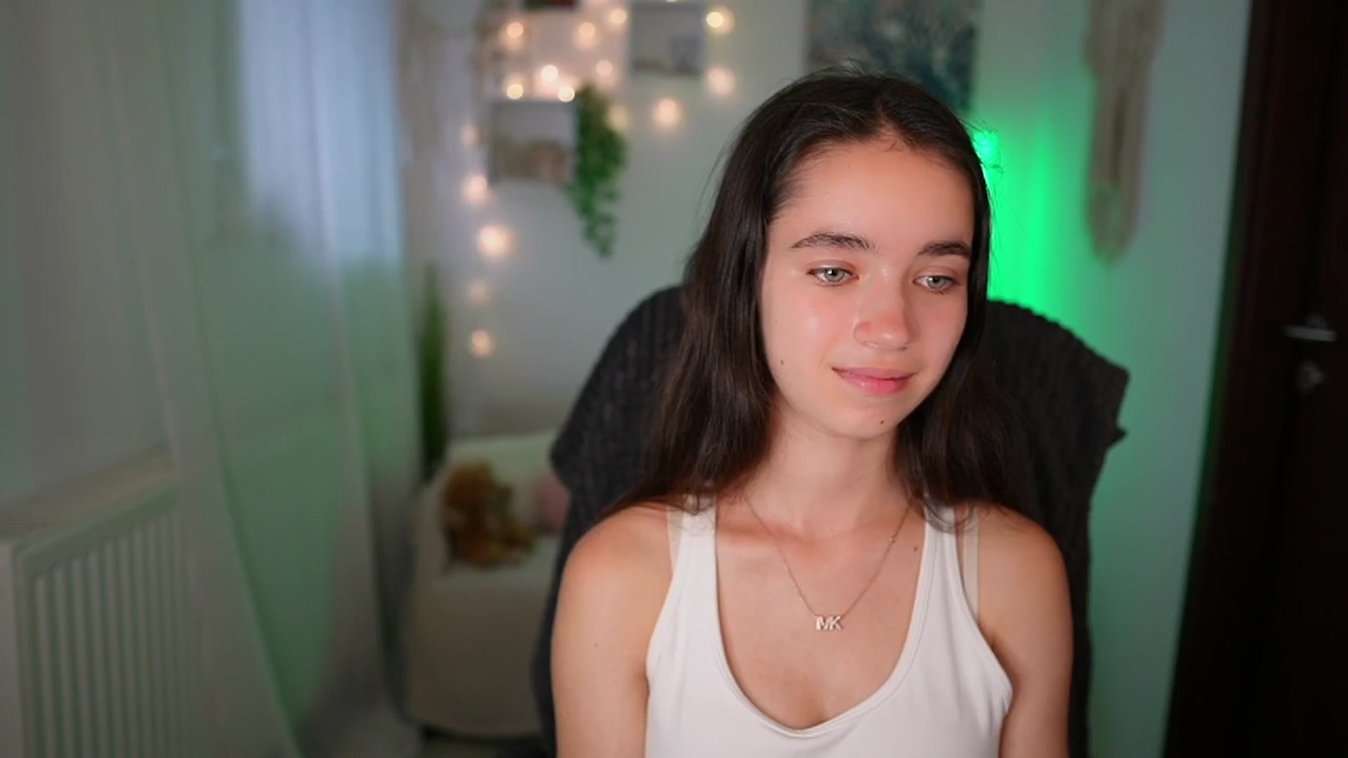 Gallery image thumbnail from Gia_Paige18's myfreecams stream on, 07/17/2024, 13:58 image 9 of 20