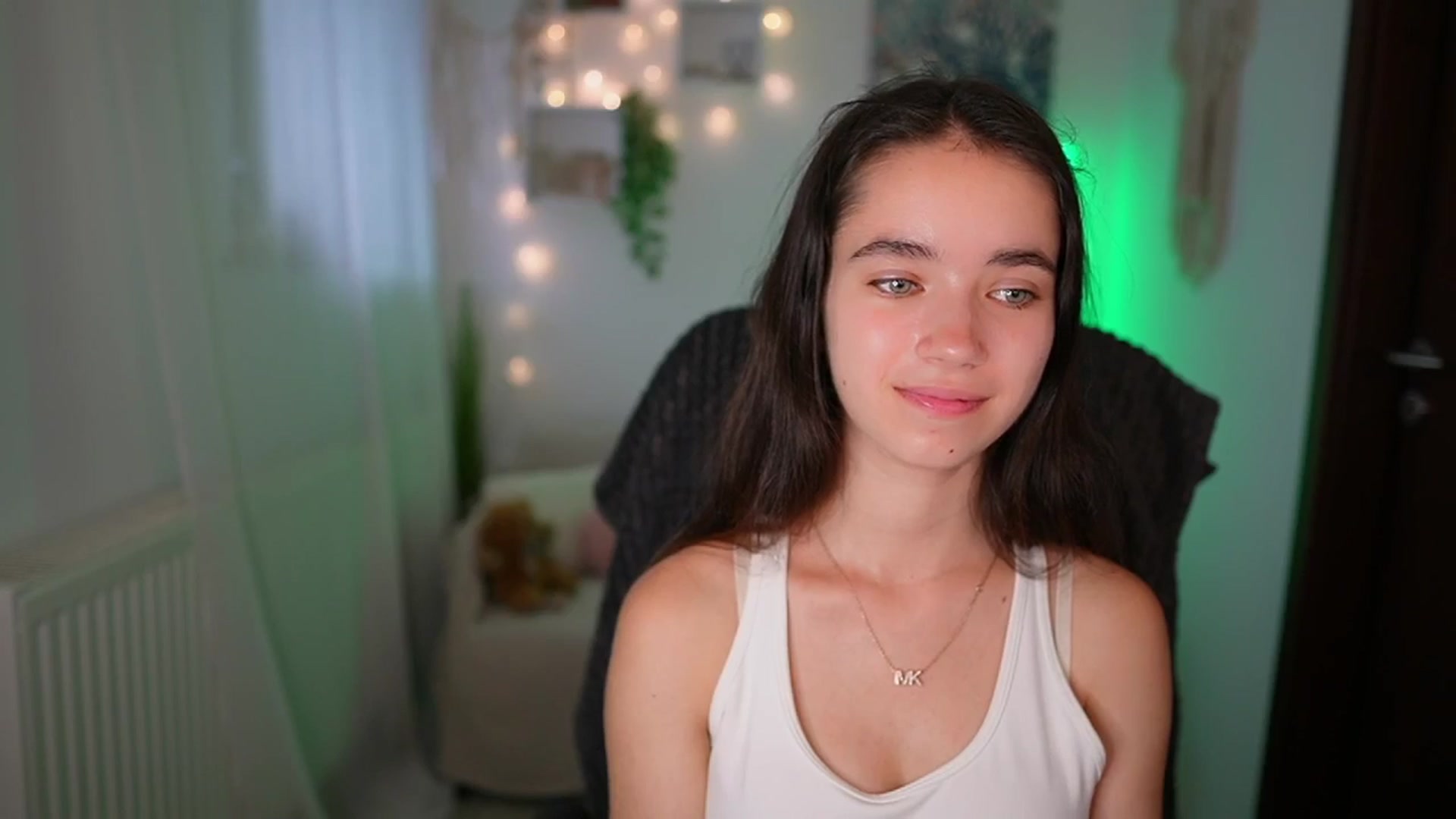 Gallery image thumbnail from Gia_Paige18's myfreecams stream on, 07/17/2024, 13:58 image 7 of 20
