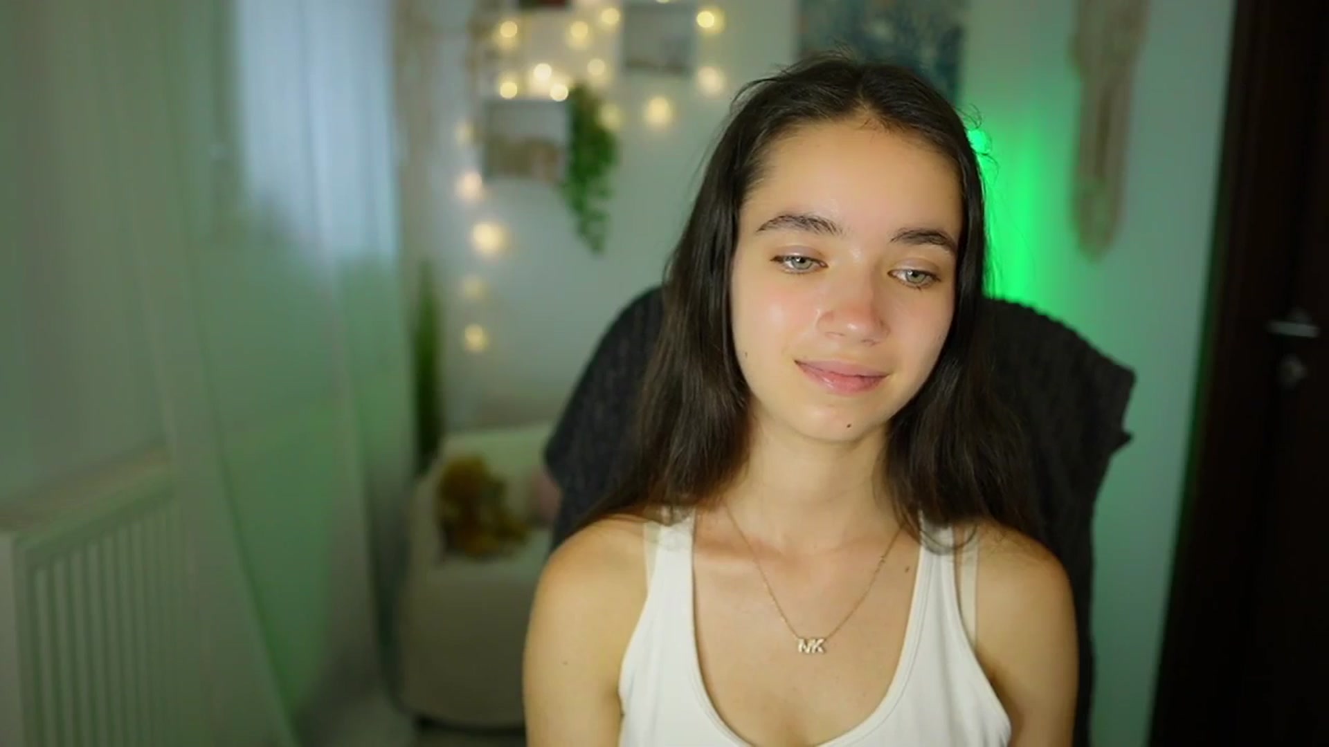 Gallery image thumbnail from Gia_Paige18's myfreecams stream on, 07/17/2024, 13:58 image 19 of 20