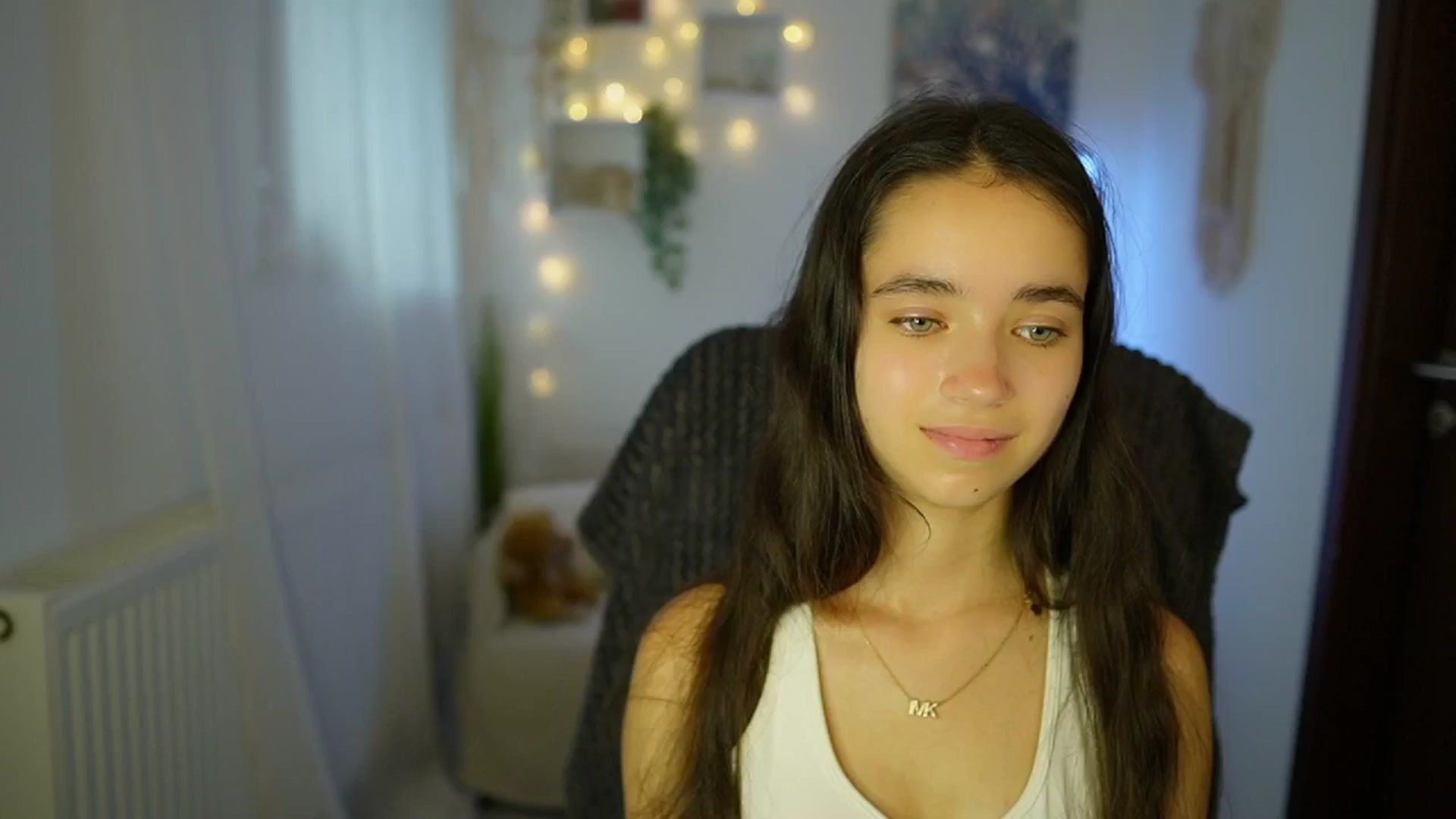Gallery image thumbnail from Gia_Paige18's myfreecams stream on, 07/17/2024, 15:47 image 15 of 20