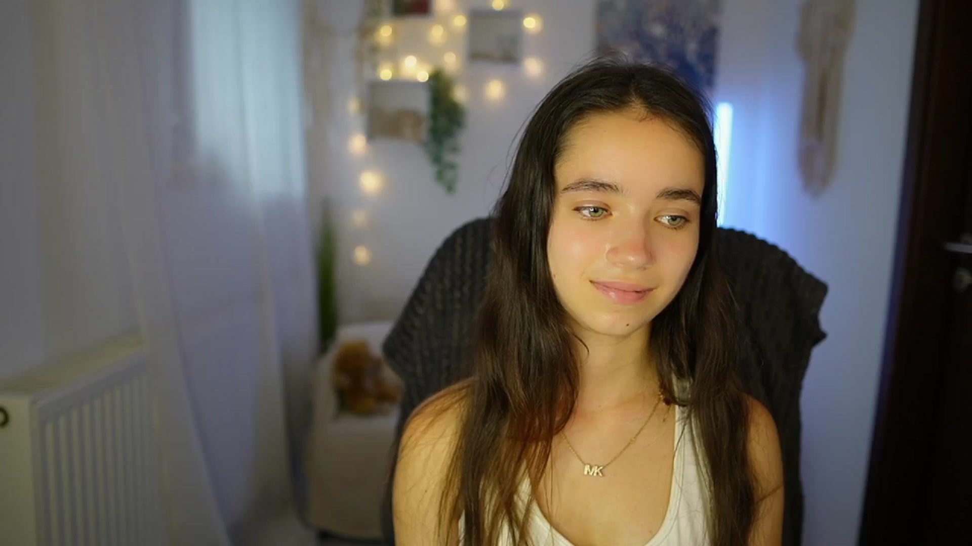 Gallery image thumbnail from Gia_Paige18's myfreecams stream on, 07/17/2024, 16:02 image 8 of 20