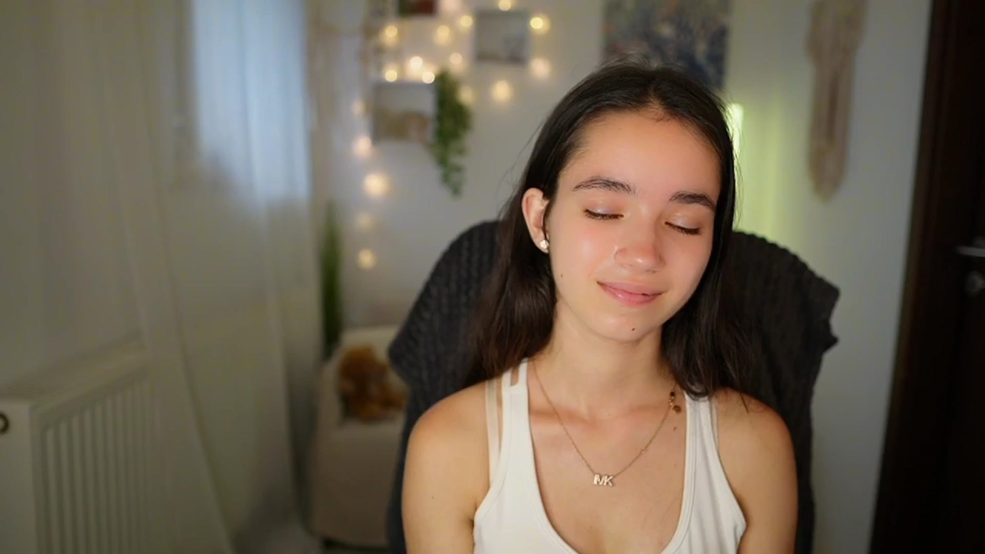 Gallery image thumbnail from Gia_Paige18's myfreecams stream on, 07/17/2024, 16:02 image 19 of 20