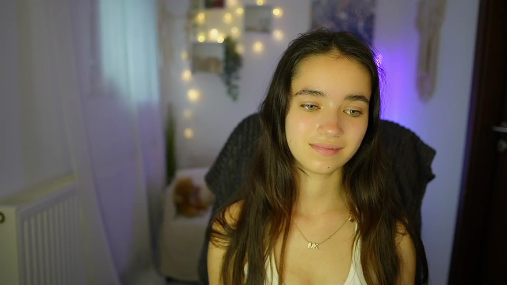 Gallery image thumbnail from Gia_Paige18's myfreecams stream on, 07/17/2024, 16:33 image 6 of 20