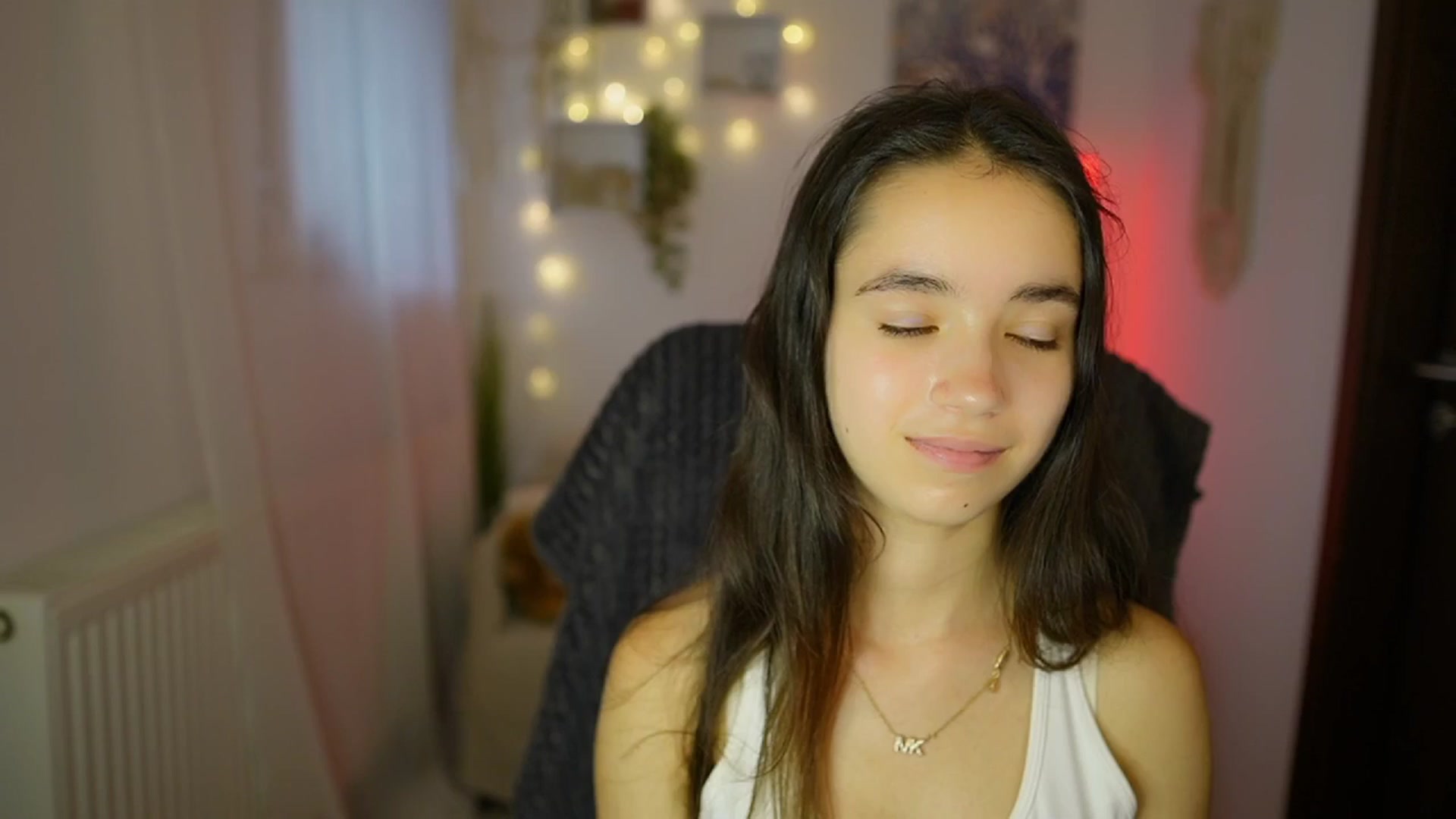 Gallery image thumbnail from Gia_Paige18's myfreecams stream on, 07/17/2024, 17:02 image 15 of 20