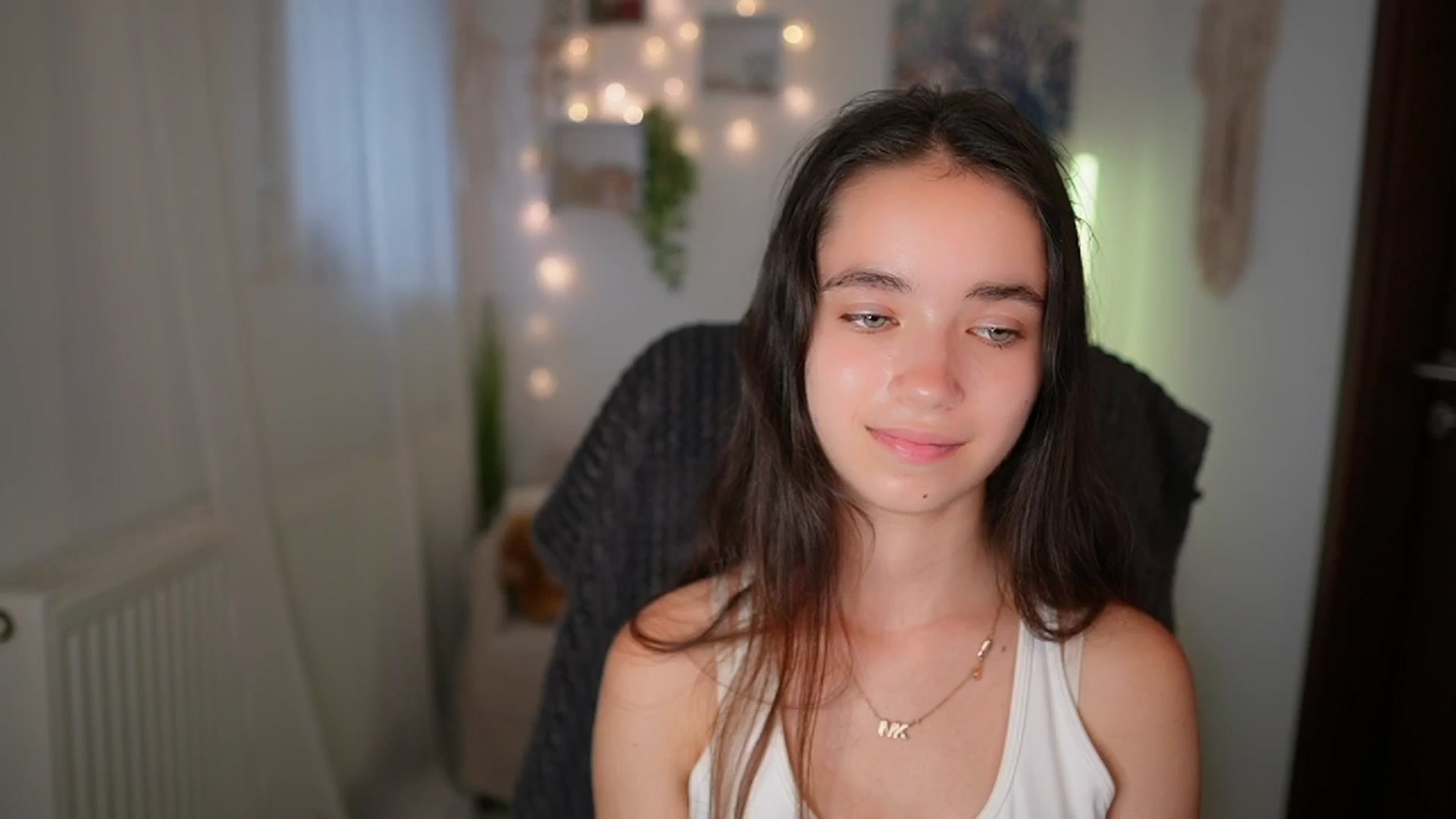 Gallery image thumbnail from Gia_Paige18's myfreecams stream on, 07/17/2024, 17:02 image 10 of 20