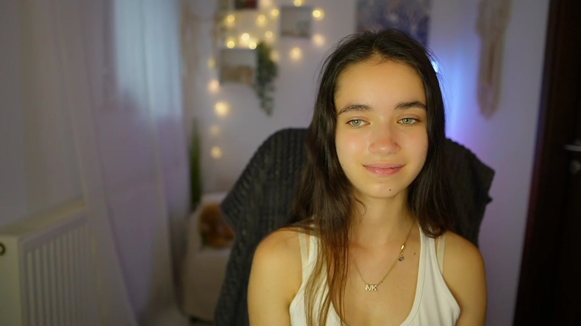 Gallery image thumbnail from Gia_Paige18's myfreecams stream on, 07/17/2024, 17:02 image 1 of 20