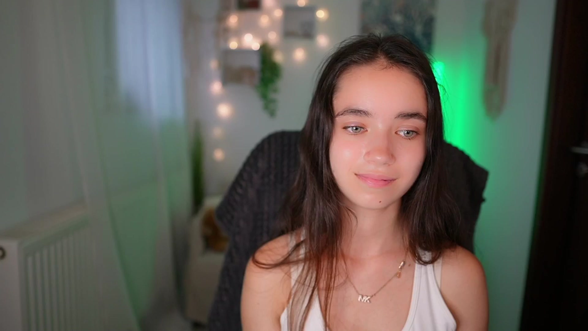 Gallery image thumbnail from Gia_Paige18's myfreecams stream on, 07/17/2024, 17:02 image 11 of 20
