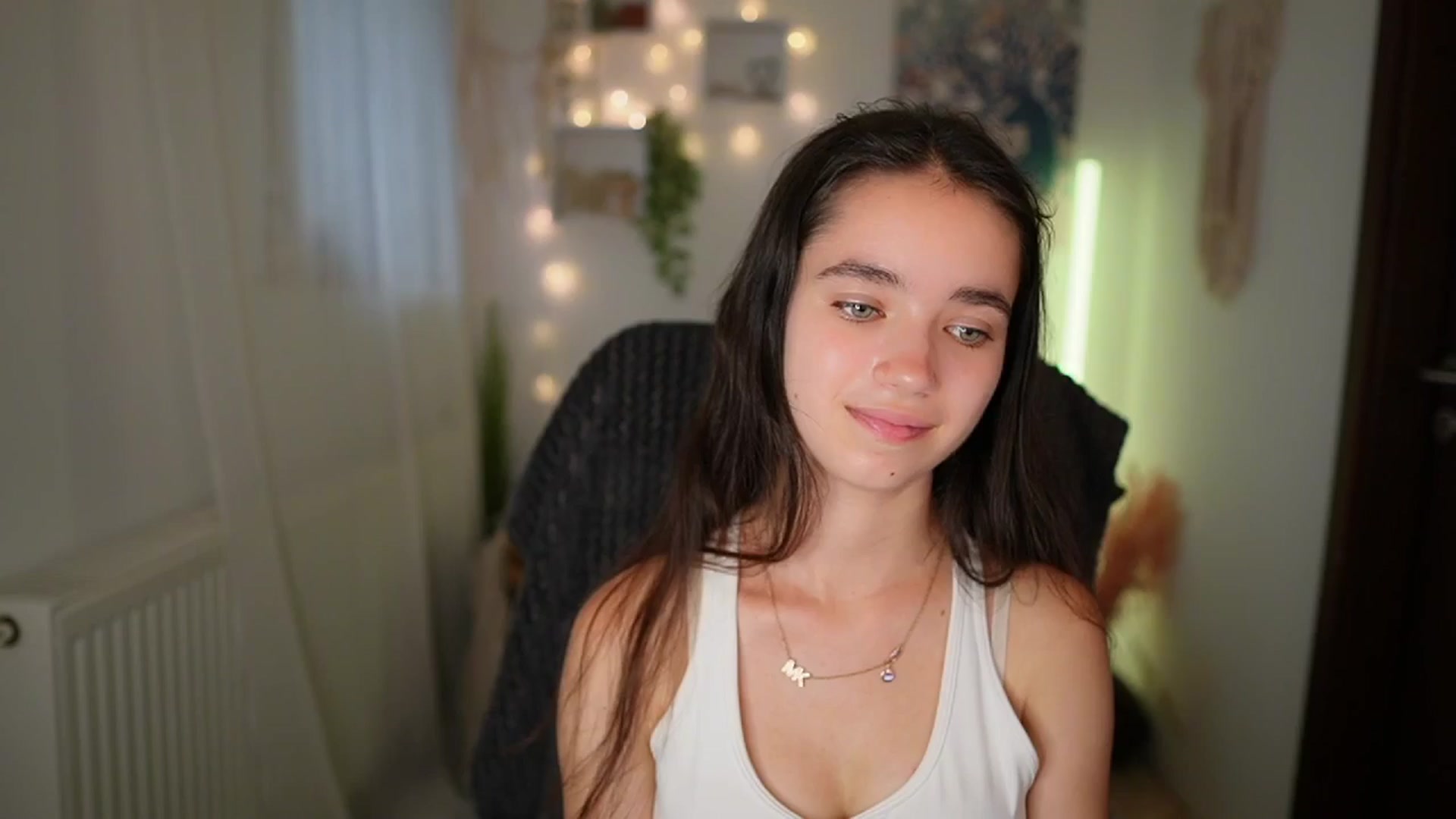 Gallery image thumbnail from Gia_Paige18's myfreecams stream on, 07/17/2024, 17:51 image 2 of 20