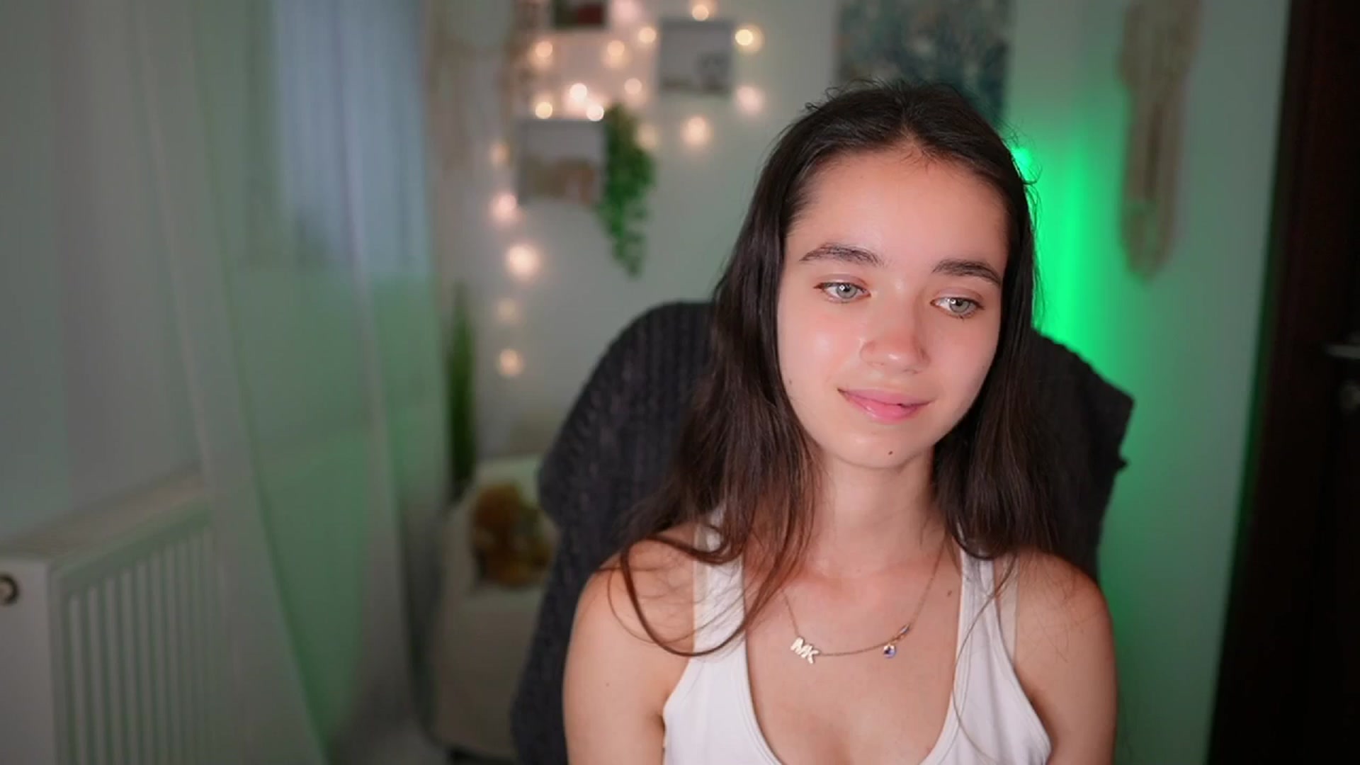 Gallery image thumbnail from Gia_Paige18's myfreecams stream on, 07/17/2024, 17:51 image 20 of 20
