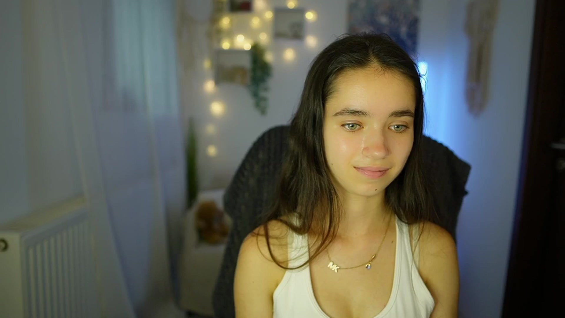 Gallery image thumbnail from Gia_Paige18's myfreecams stream on, 07/17/2024, 17:51 image 15 of 20