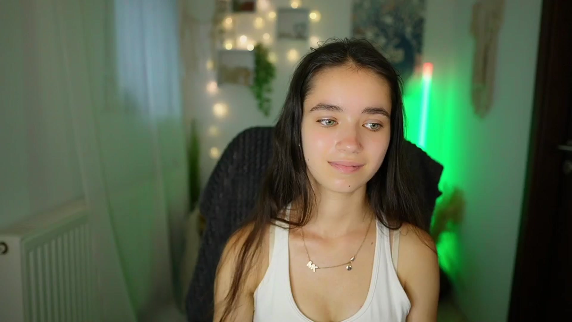 Gallery image thumbnail from Gia_Paige18's myfreecams stream on, 07/17/2024, 17:51 image 3 of 20
