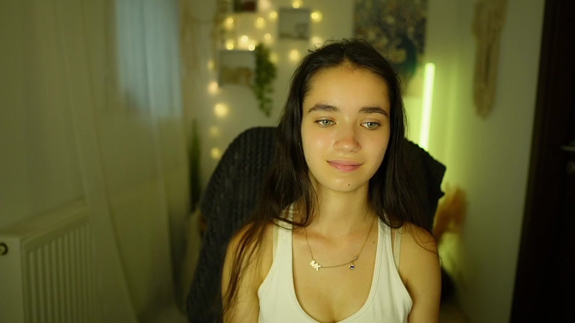 Gallery image thumbnail from Gia_Paige18's myfreecams stream on, 07/17/2024, 17:51 image 5 of 20