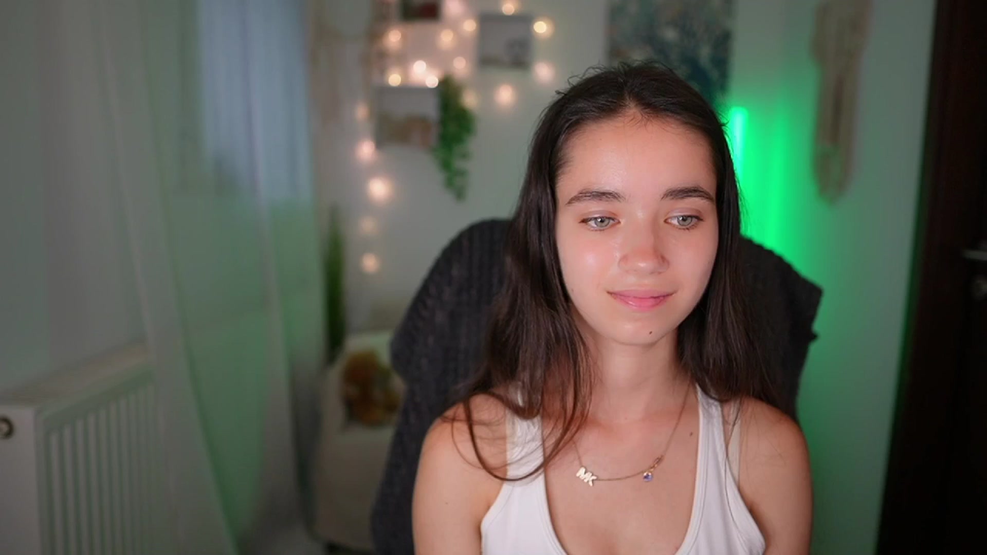 Gallery image thumbnail from Gia_Paige18's myfreecams stream on, 07/17/2024, 17:51 image 17 of 20