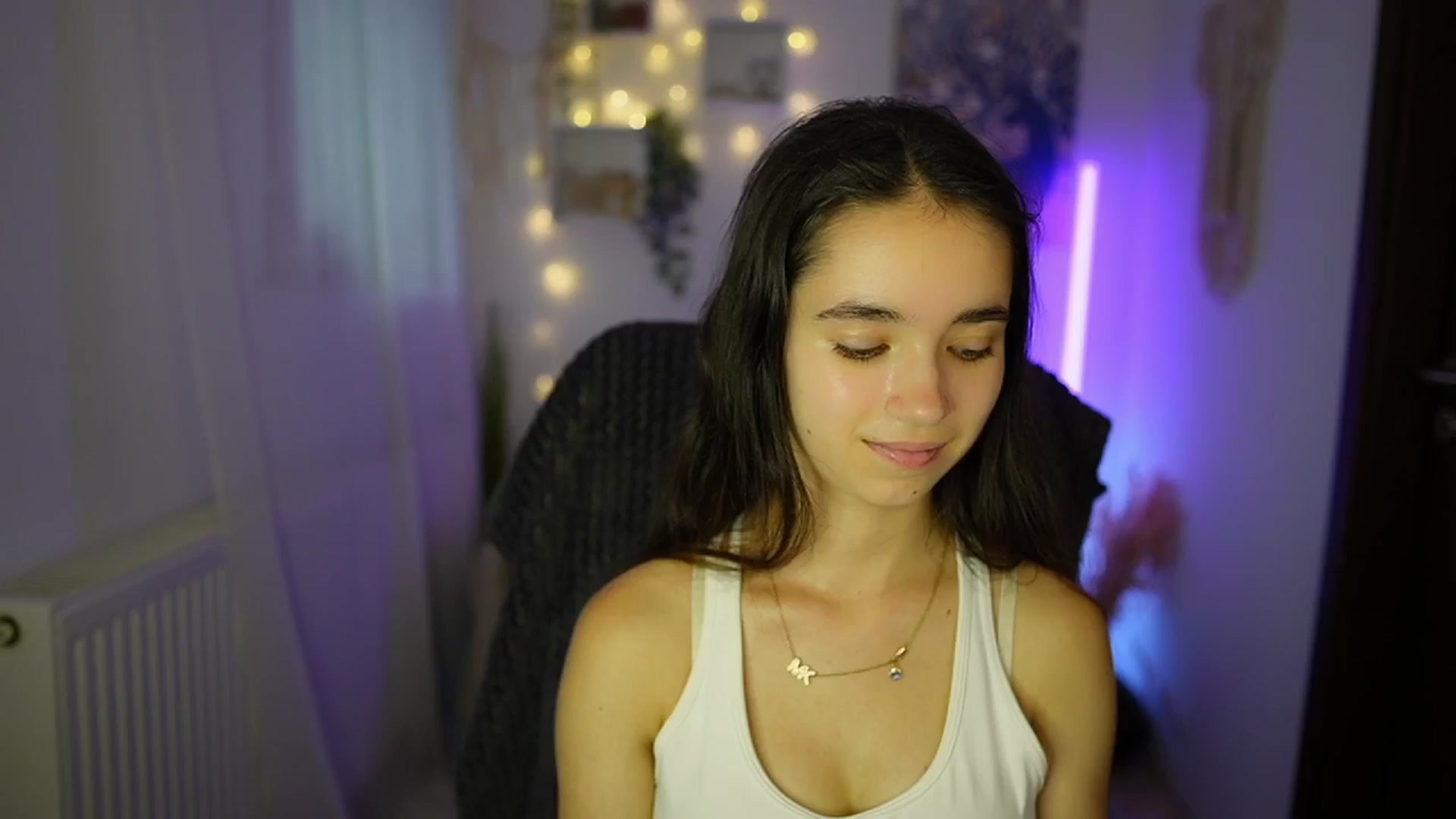 Gallery image thumbnail from Gia_Paige18's myfreecams stream on, 07/17/2024, 17:51 image 1 of 20
