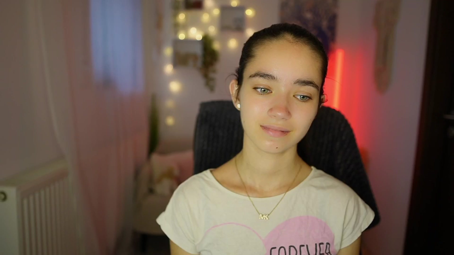 Gallery image thumbnail from Gia_Paige18's myfreecams stream on, 07/18/2024, 09:42 image 4 of 20