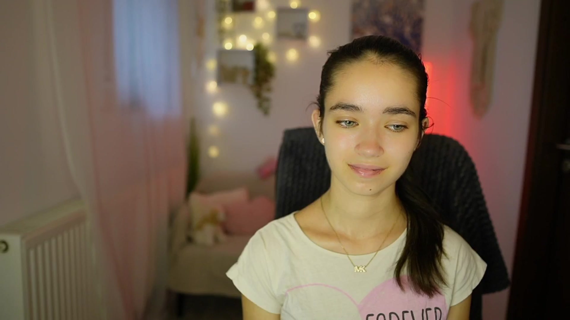 Gallery image thumbnail from Gia_Paige18's myfreecams stream on, 07/18/2024, 09:42 image 17 of 20