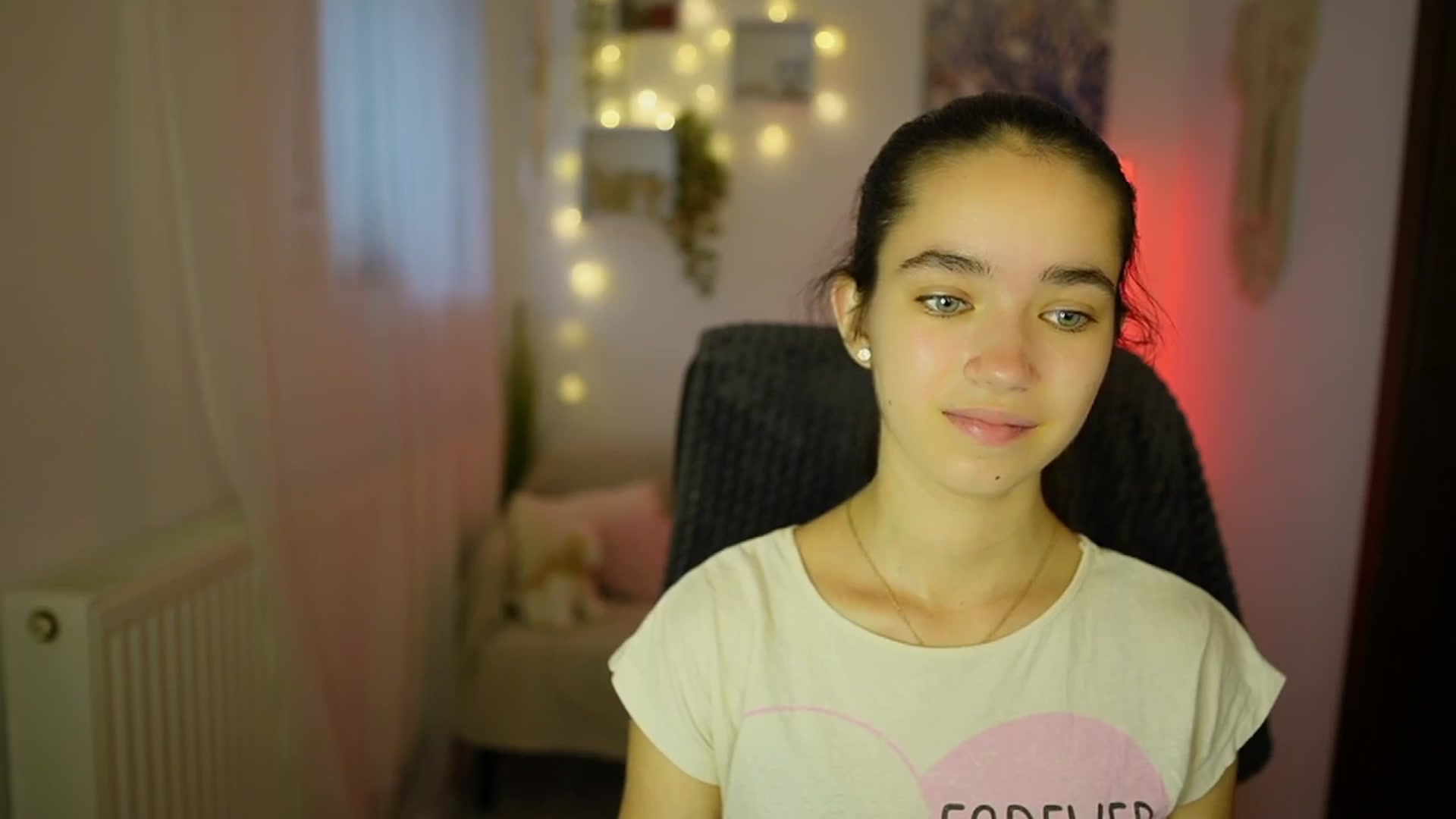 Gallery image thumbnail from Gia_Paige18's myfreecams stream on, 07/18/2024, 11:49 image 10 of 20