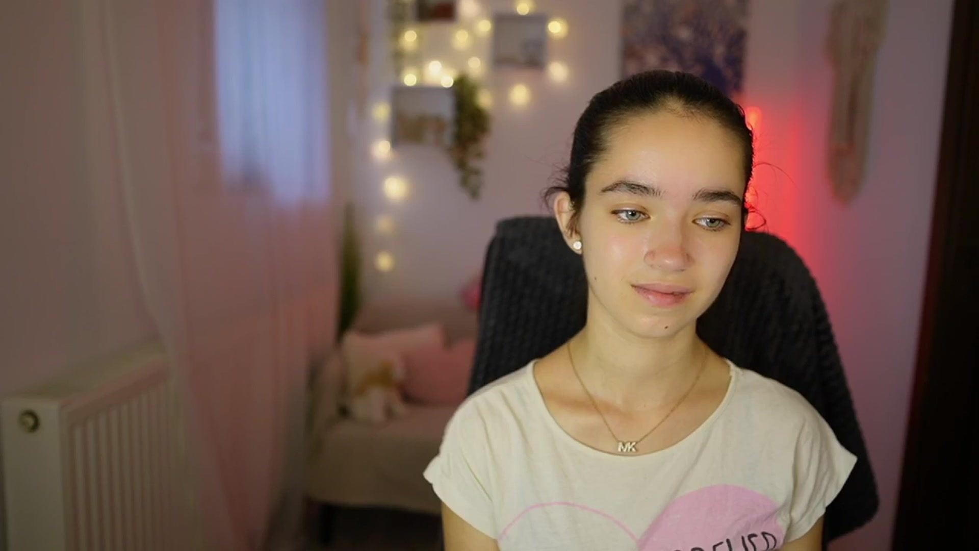 Gallery image thumbnail from Gia_Paige18's myfreecams stream on, 07/18/2024, 11:49 image 6 of 20
