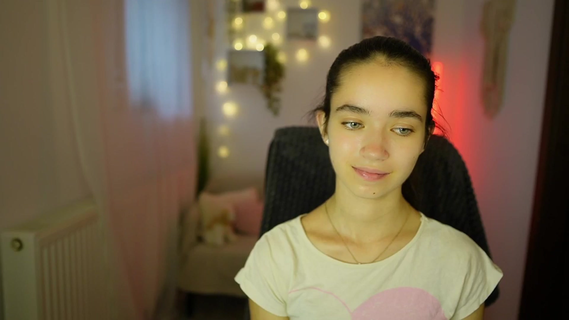 Gallery image thumbnail from Gia_Paige18's myfreecams stream on, 07/18/2024, 11:49 image 17 of 20