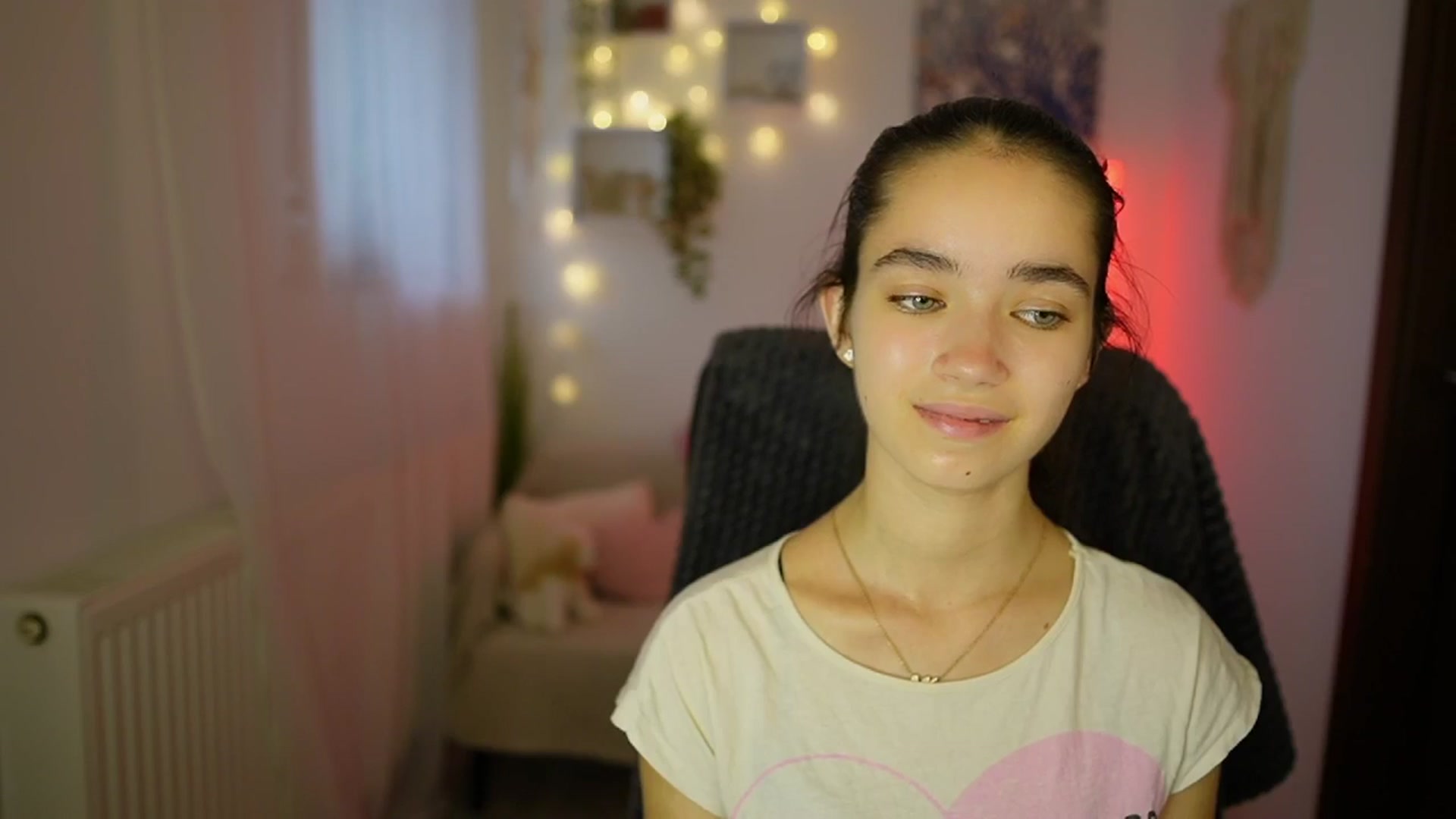 Gallery image thumbnail from Gia_Paige18's myfreecams stream on, 07/18/2024, 12:31 image 6 of 20