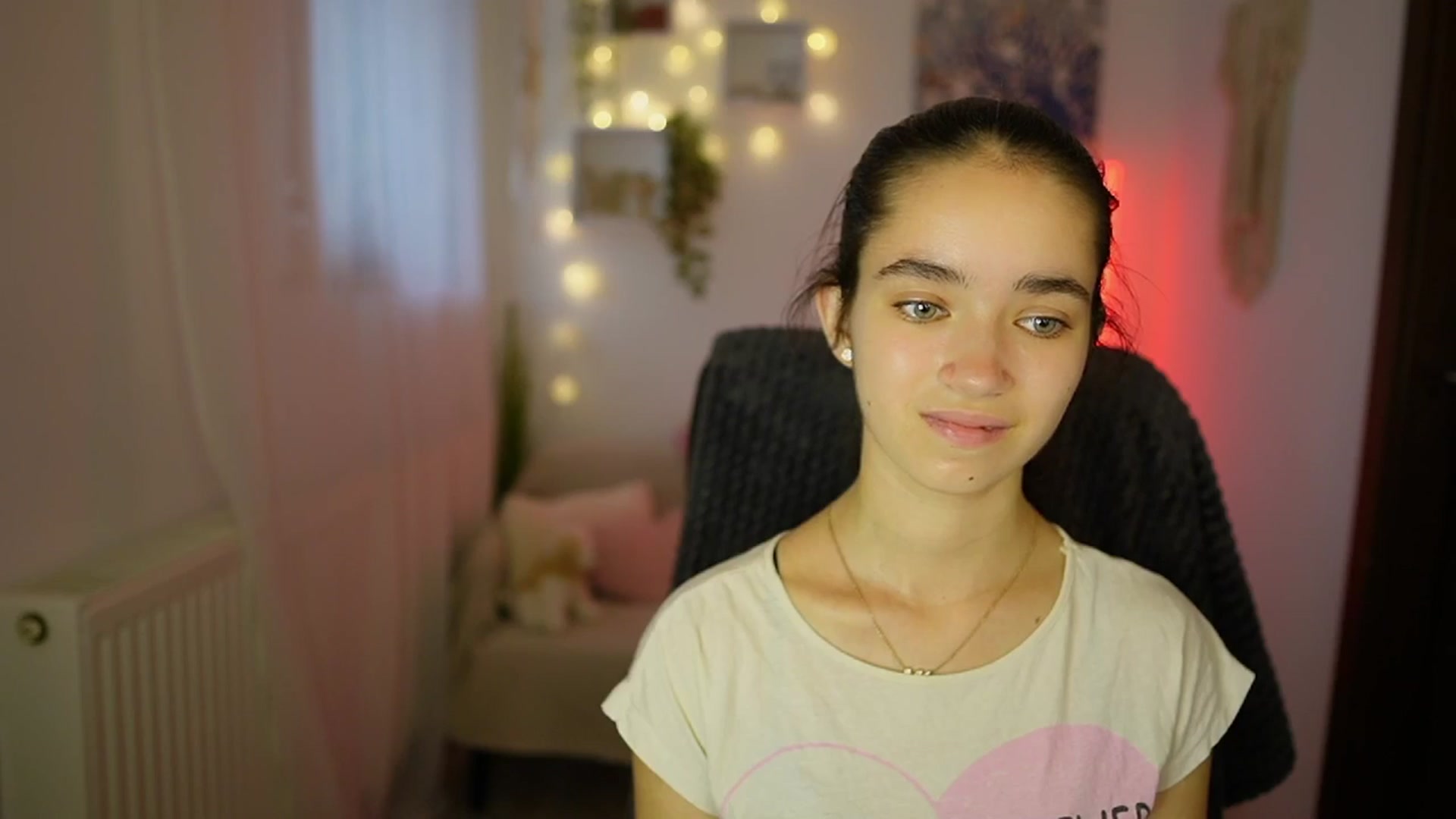 Gallery image thumbnail from Gia_Paige18's myfreecams stream on, 07/18/2024, 12:31 image 2 of 20