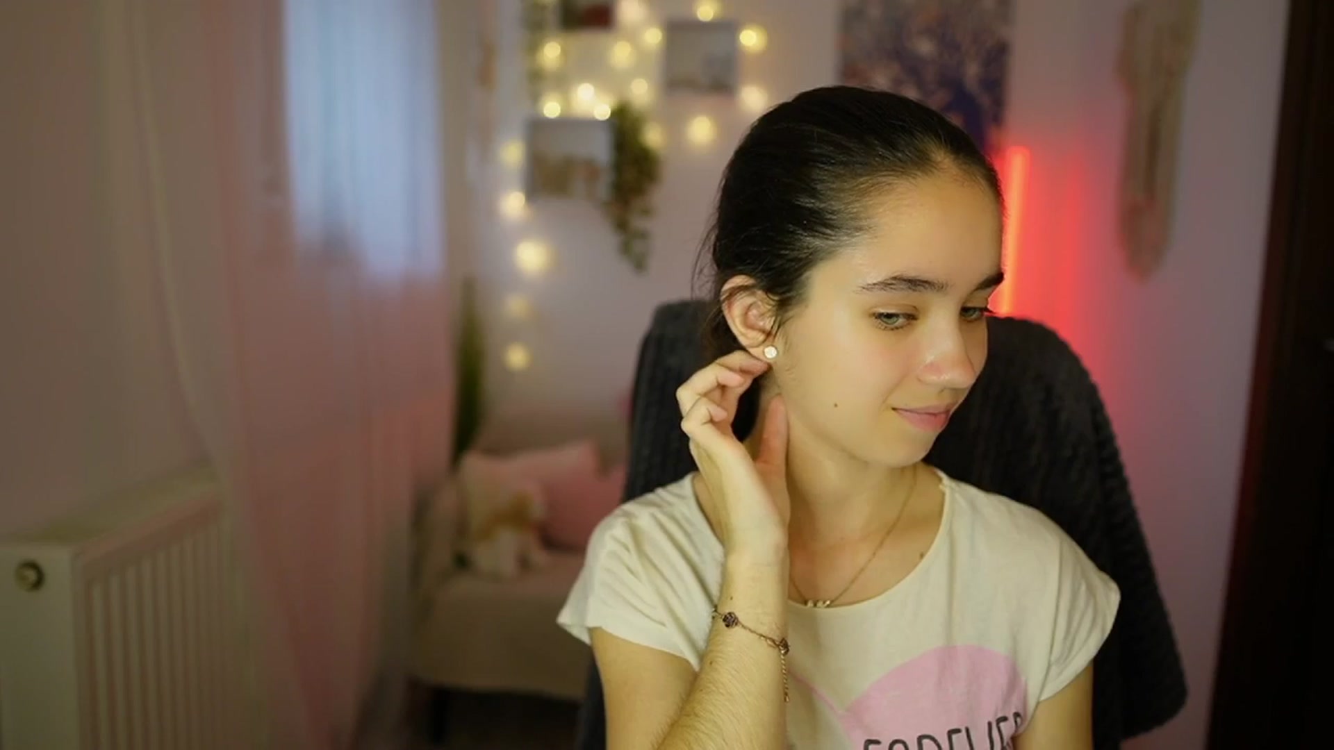 Gallery image thumbnail from Gia_Paige18's myfreecams stream on, 07/18/2024, 12:31 image 12 of 20