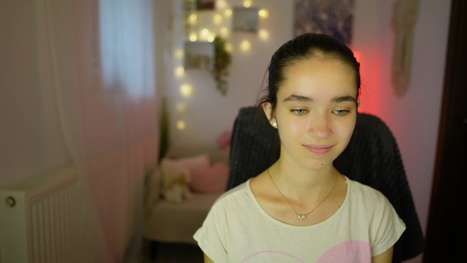 Gallery image thumbnail from Gia_Paige18's myfreecams stream on, 07/18/2024, 12:51 image 9 of 20