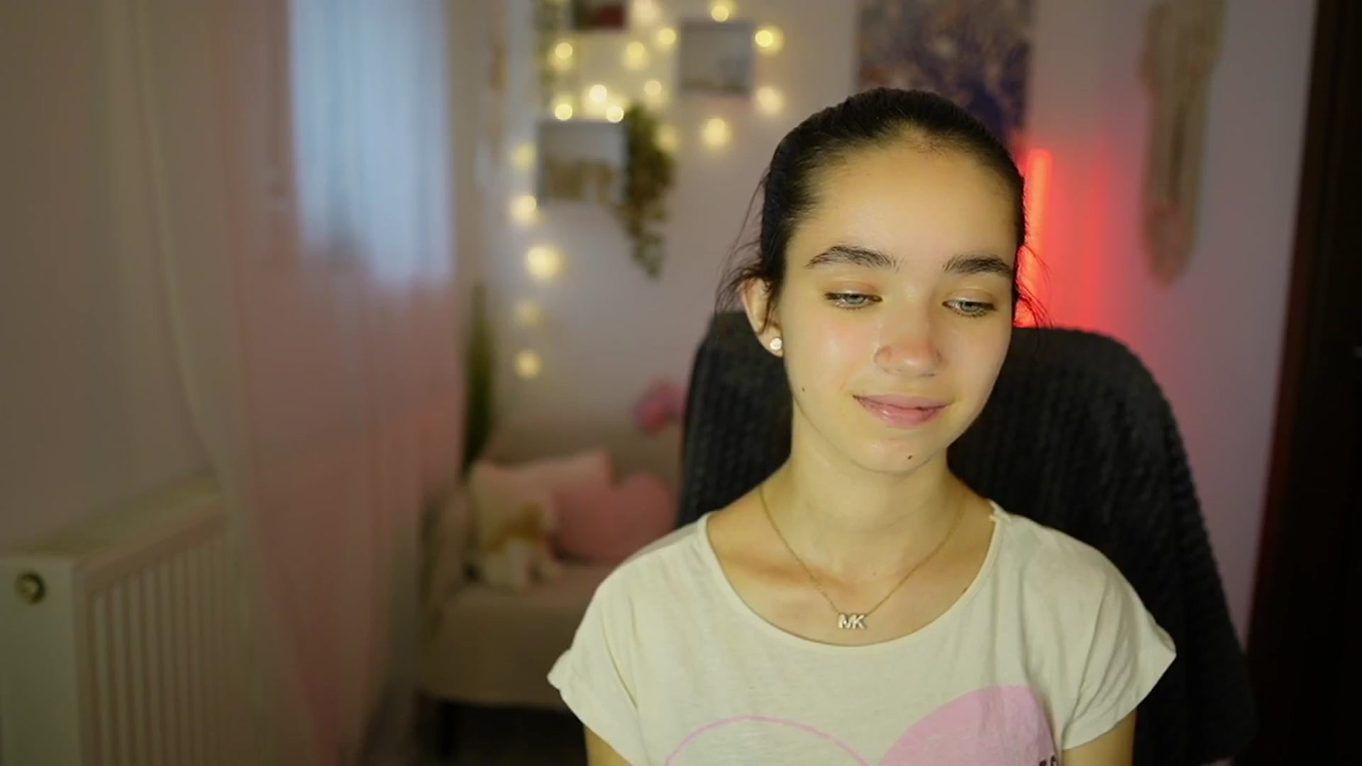 Gallery image thumbnail from Gia_Paige18's myfreecams stream on, 07/18/2024, 12:51 image 2 of 20