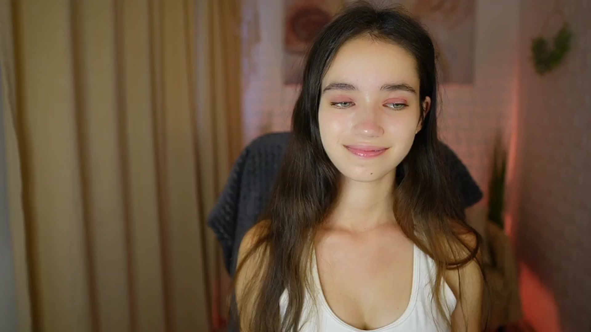 Gallery image thumbnail from Gia_Paige18's myfreecams stream on, 07/22/2024, 12:52 image 6 of 20