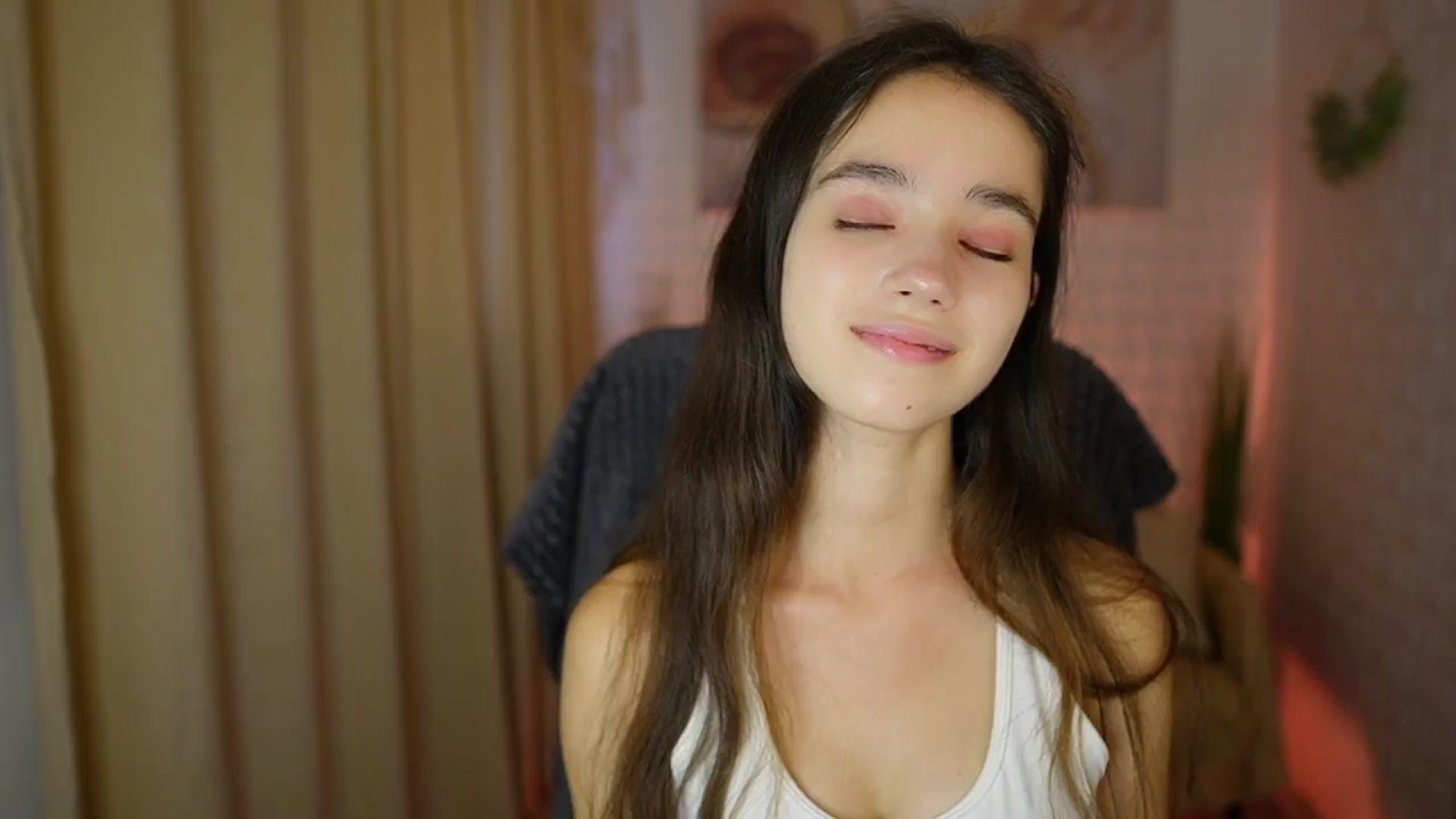 Gallery image thumbnail from Gia_Paige18's myfreecams stream on, 07/22/2024, 12:52 image 8 of 20