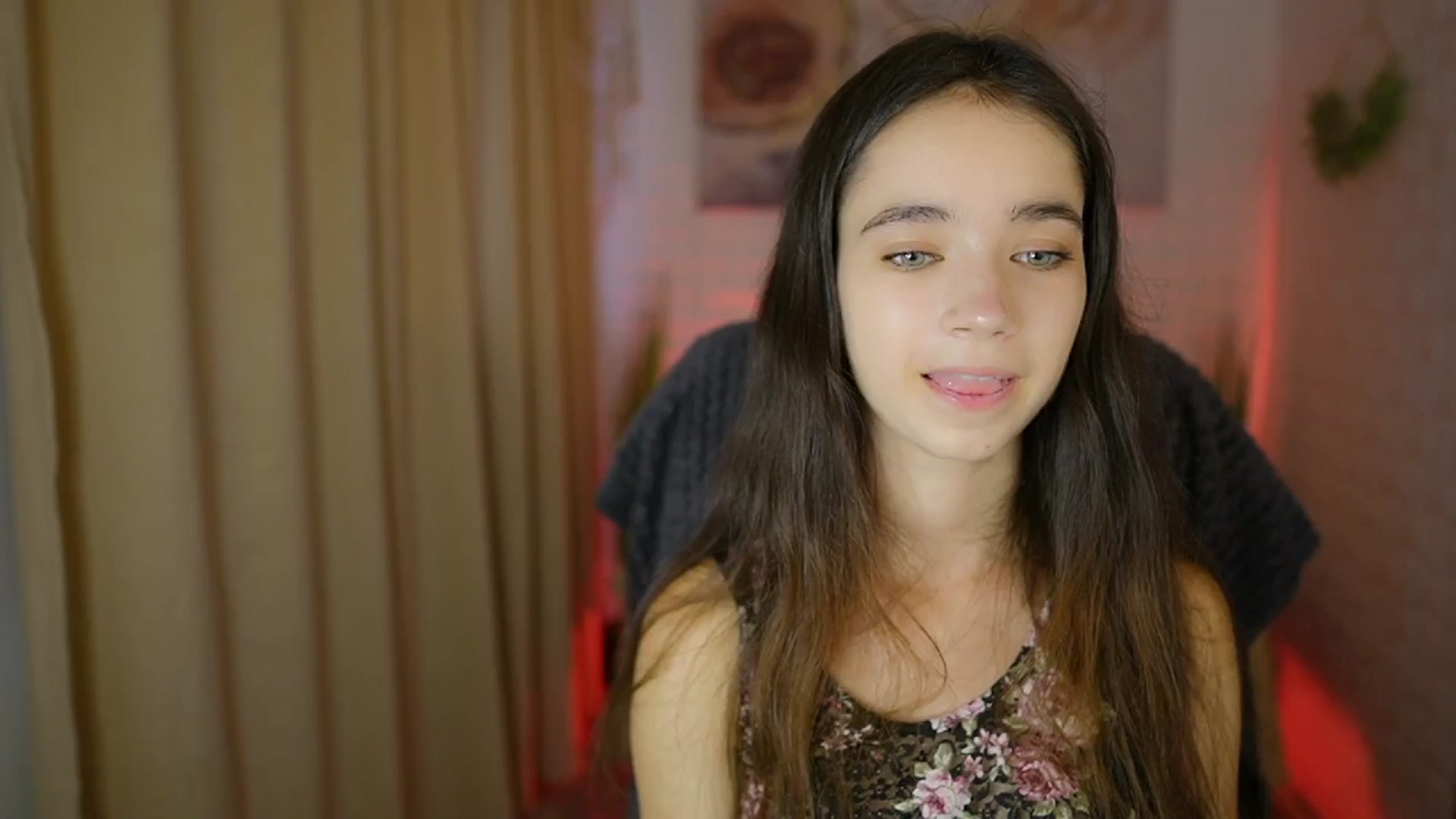 Gallery image thumbnail from Gia_Paige18's myfreecams stream on, 07/23/2024, 10:06 image 19 of 20