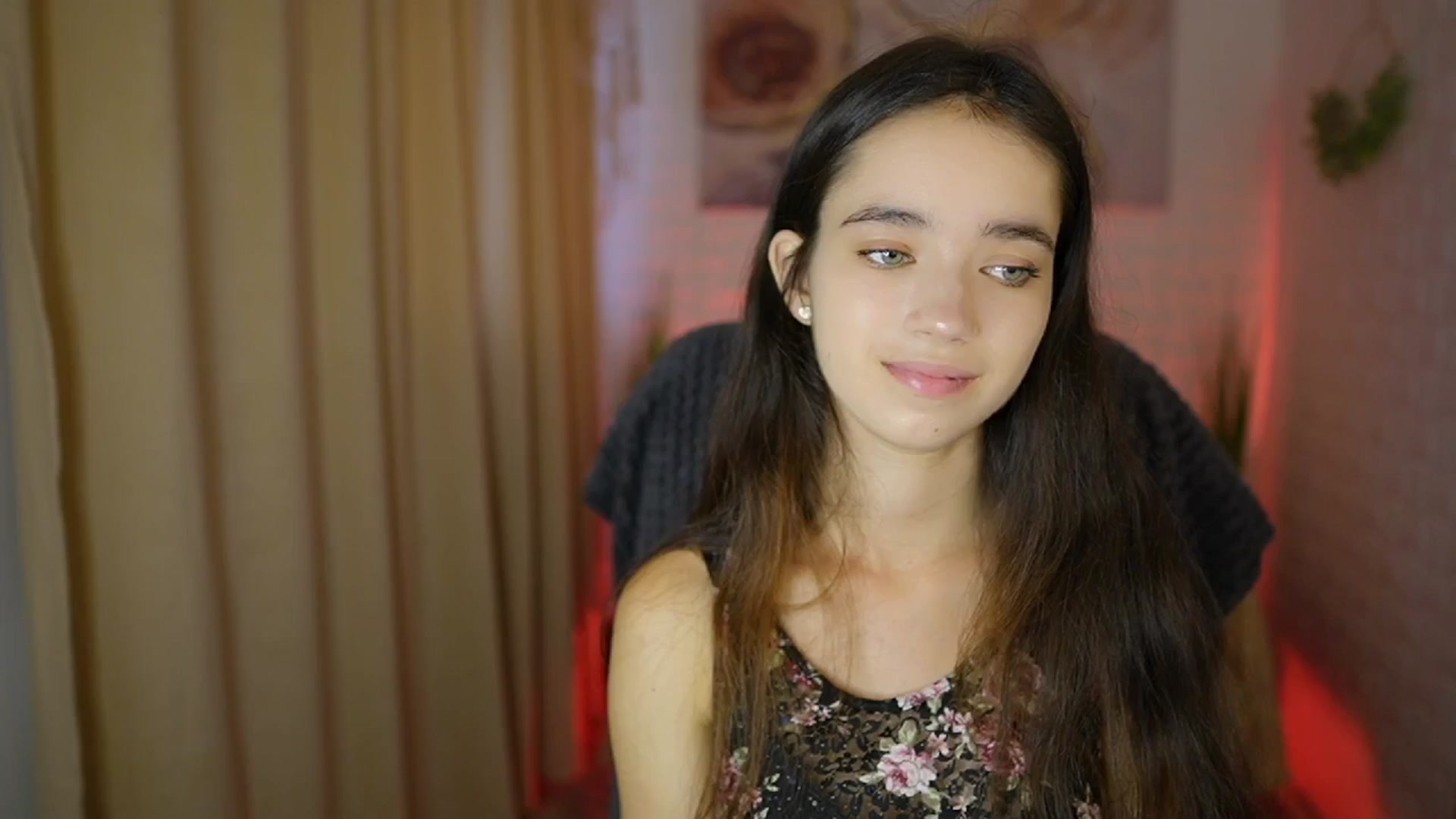 Gallery image thumbnail from Gia_Paige18's myfreecams stream on, 07/23/2024, 10:06 image 4 of 20