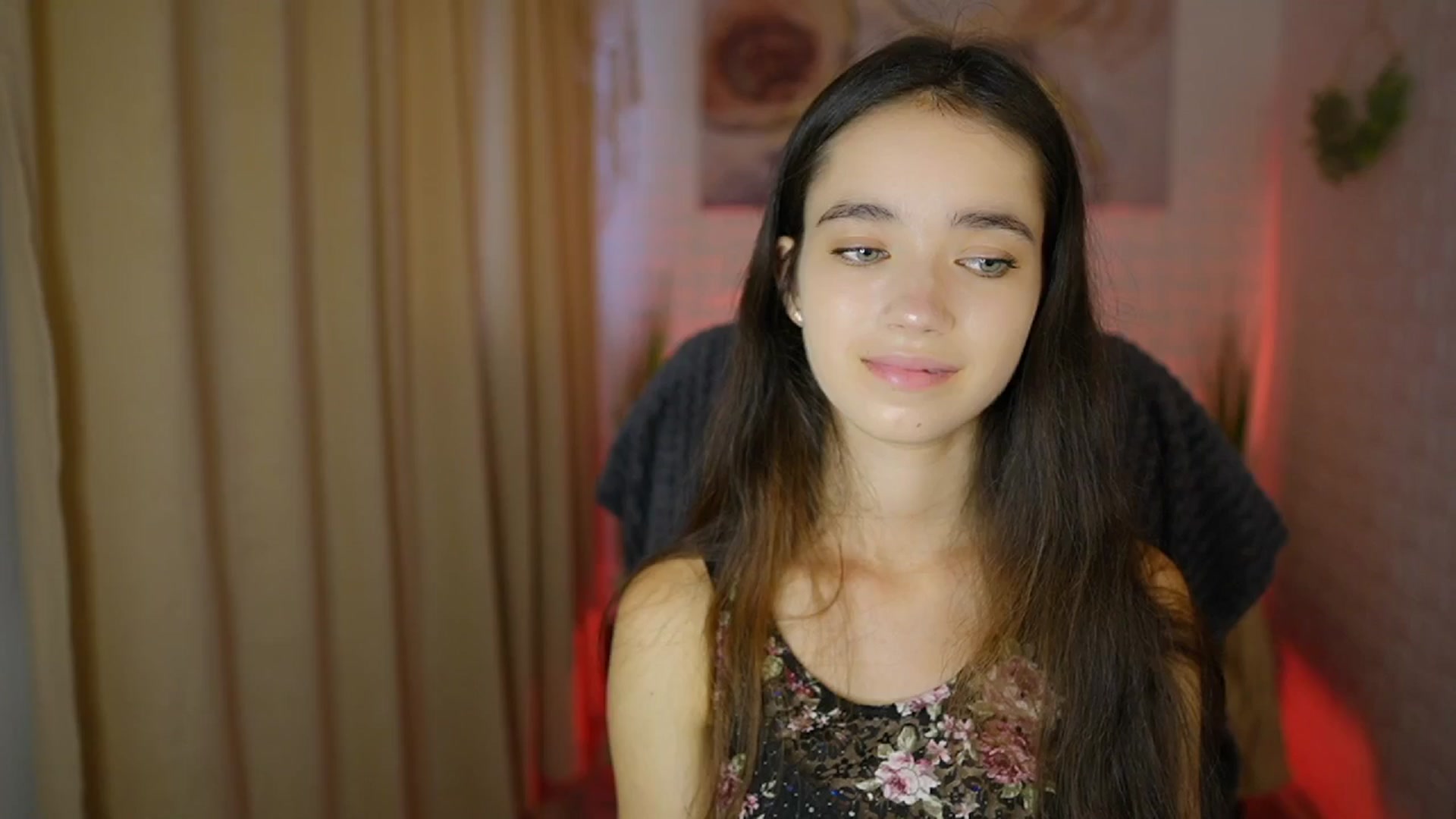 Gallery image thumbnail from Gia_Paige18's myfreecams stream on, 07/23/2024, 10:06 image 6 of 20