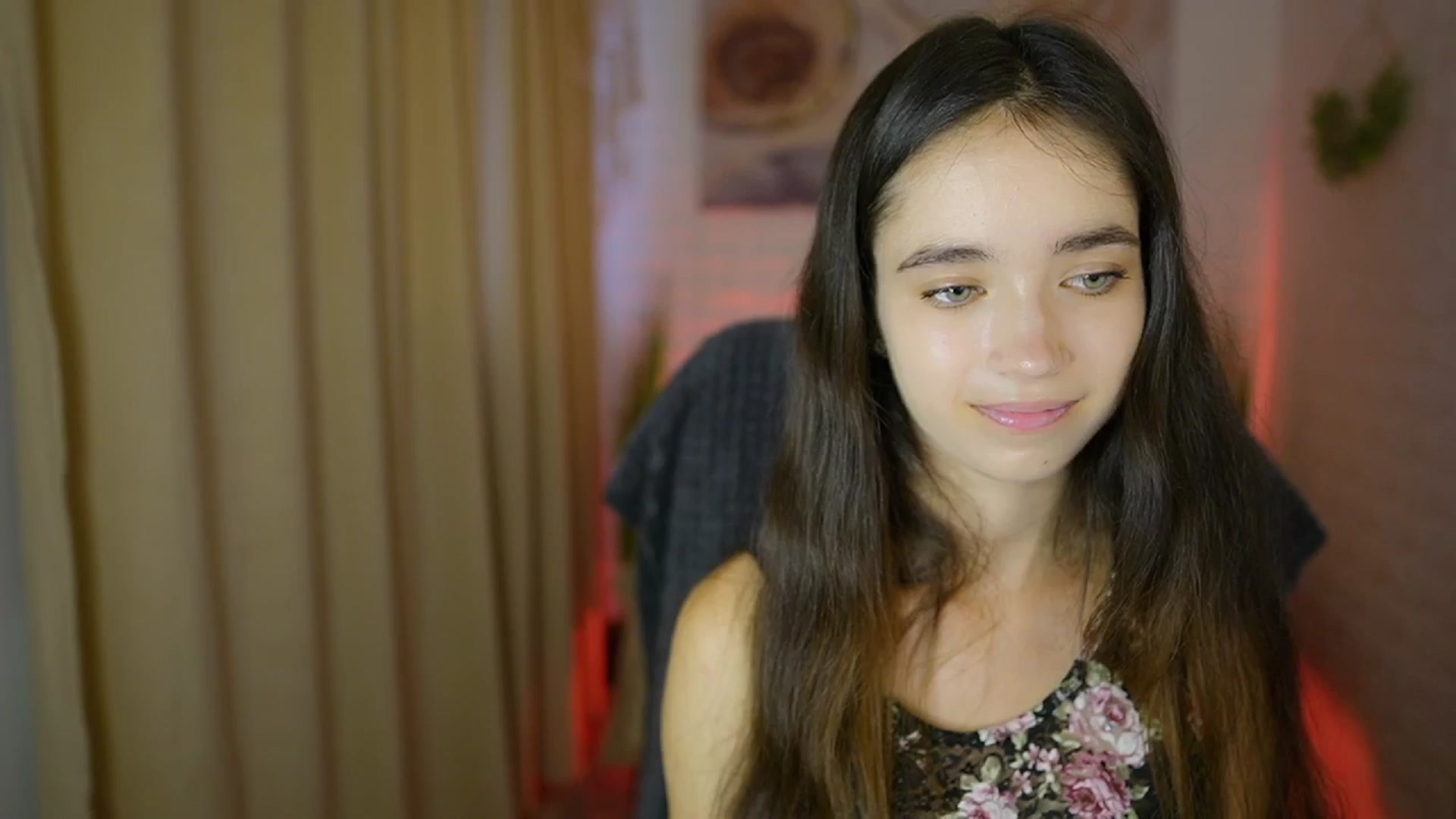Gallery image thumbnail from Gia_Paige18's myfreecams stream on, 07/23/2024, 11:54 image 19 of 20