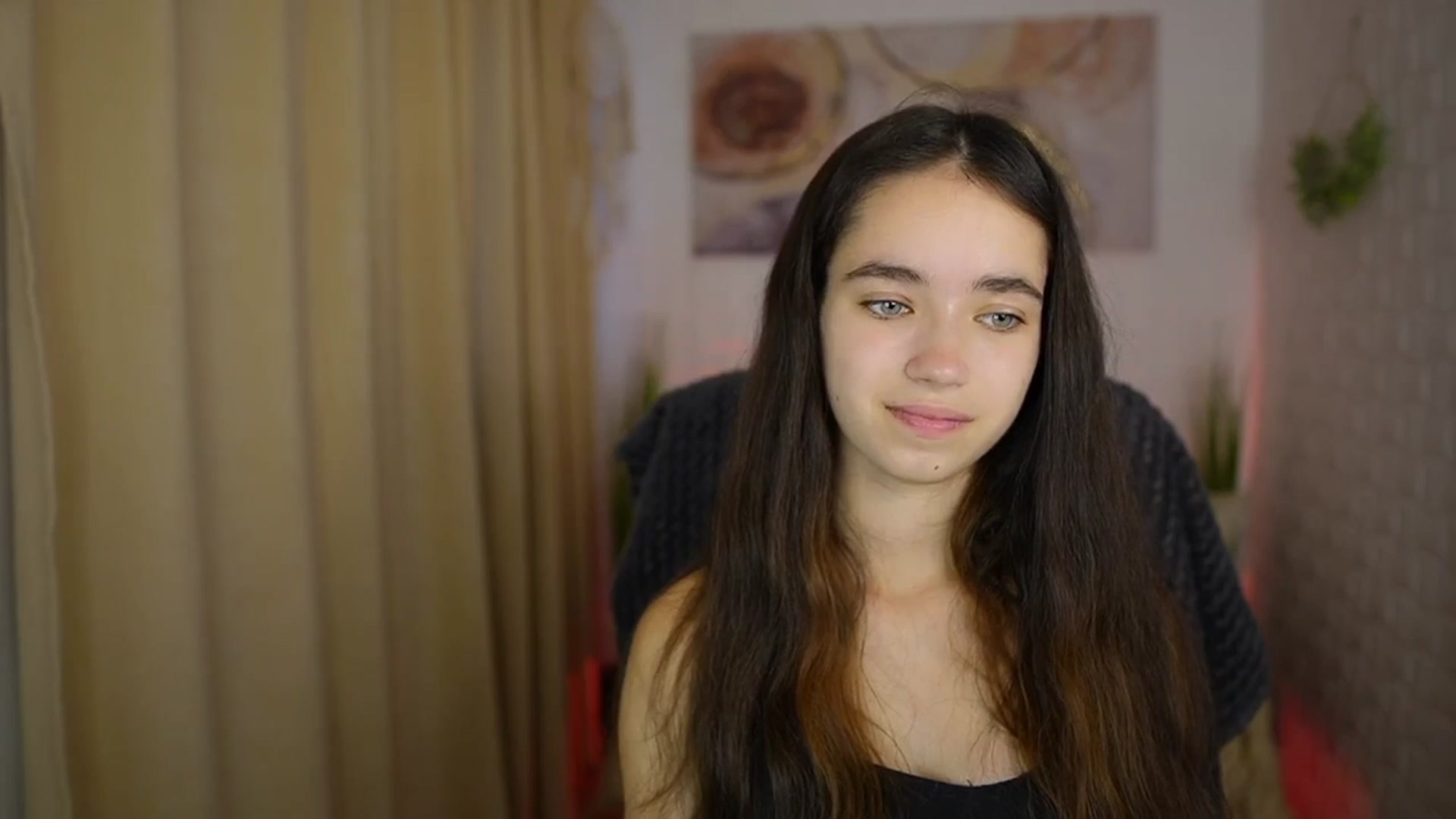 Gallery image thumbnail from Gia_Paige18's myfreecams stream on, 07/25/2024, 08:23 image 6 of 20