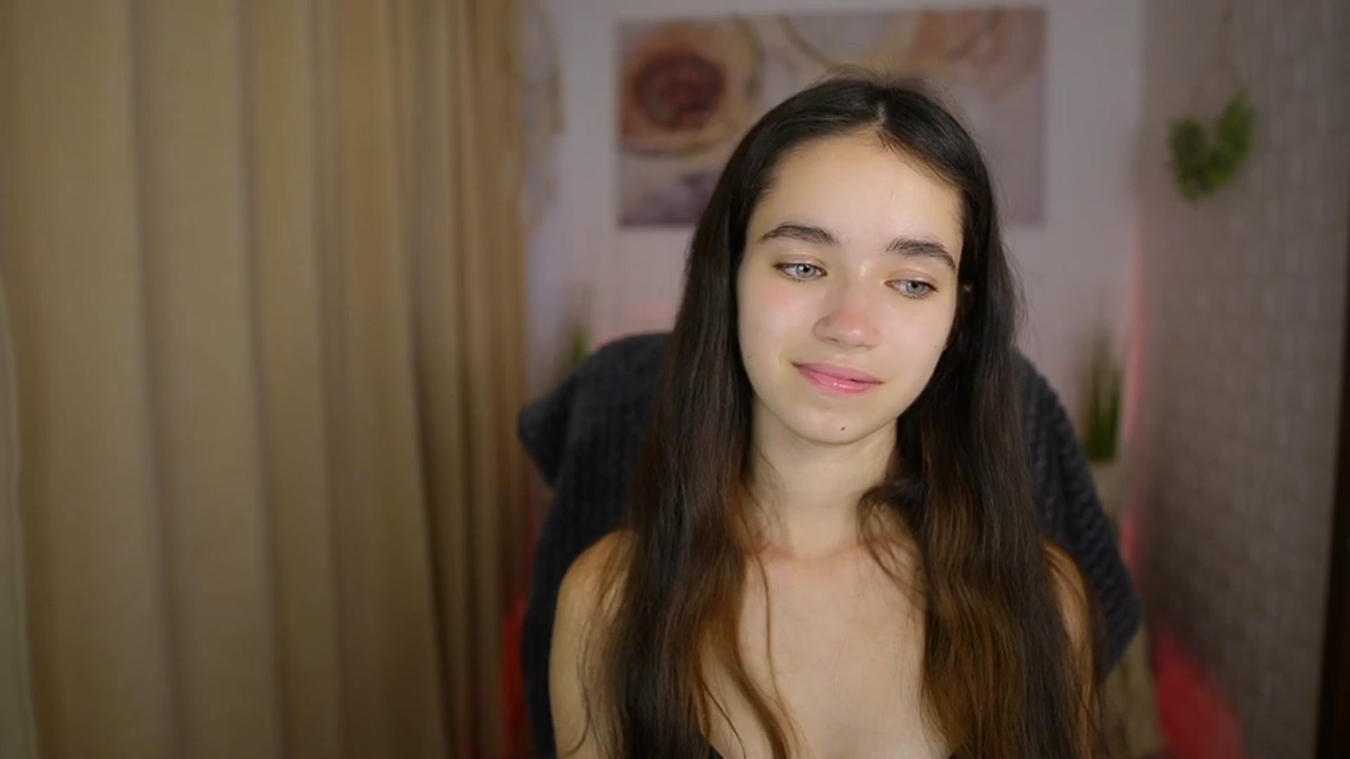 Gallery image thumbnail from Gia_Paige18's myfreecams stream on, 07/25/2024, 17:30 image 14 of 20