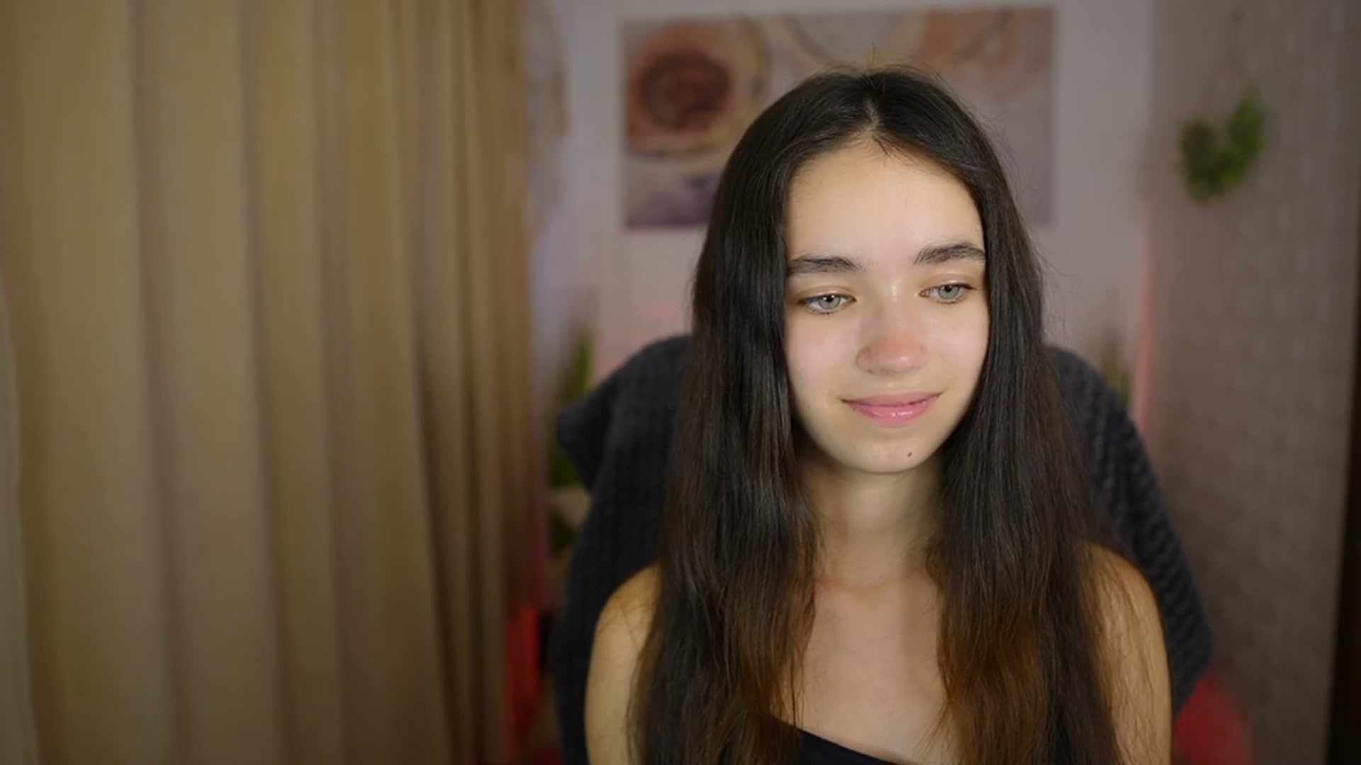 Gallery image thumbnail from Gia_Paige18's myfreecams stream on, 07/25/2024, 17:30 image 9 of 20