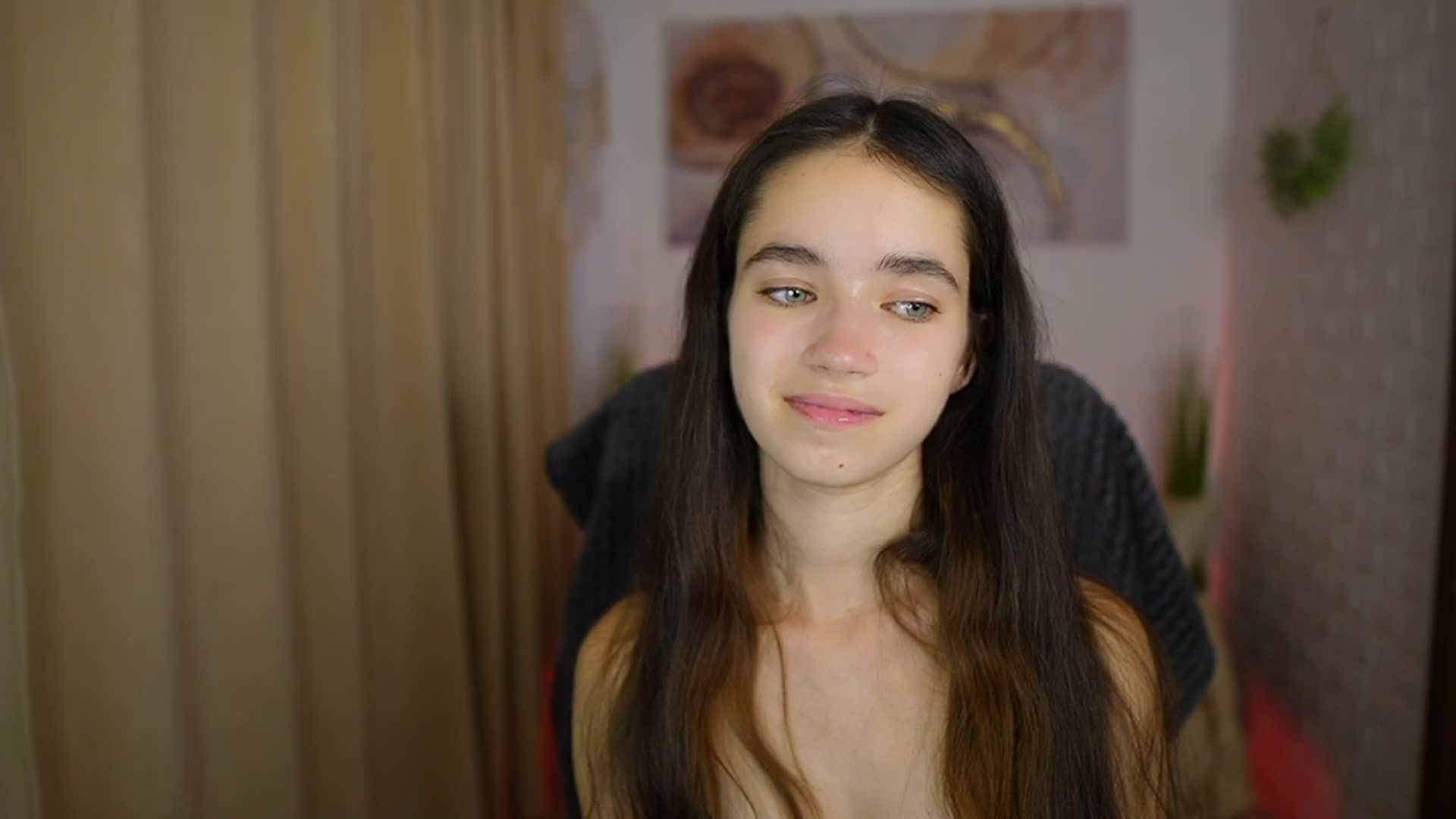 Gallery image thumbnail from Gia_Paige18's myfreecams stream on, 07/25/2024, 17:30 image 16 of 20