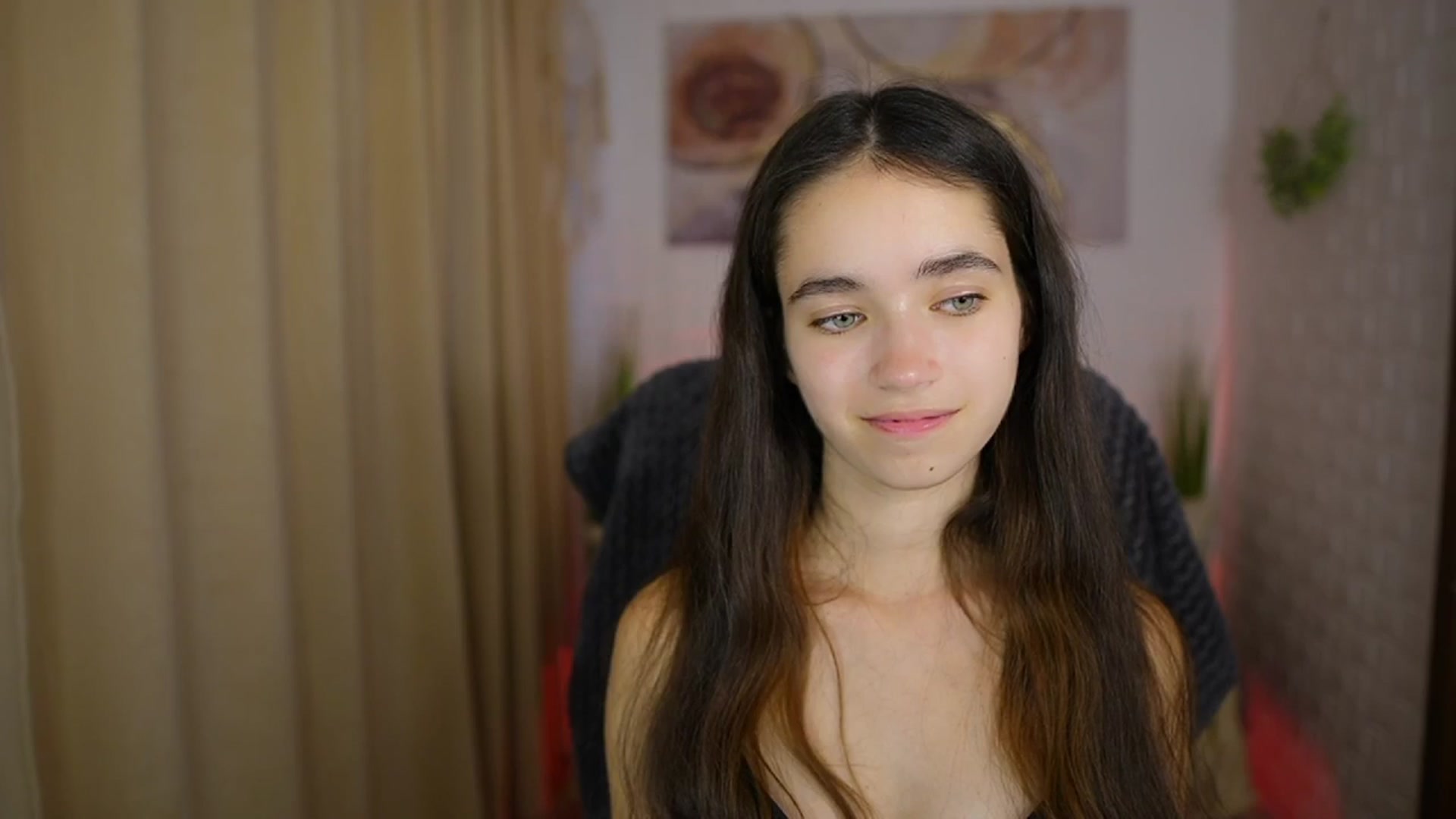 Gallery image thumbnail from Gia_Paige18's myfreecams stream on, 07/25/2024, 17:30 image 15 of 20
