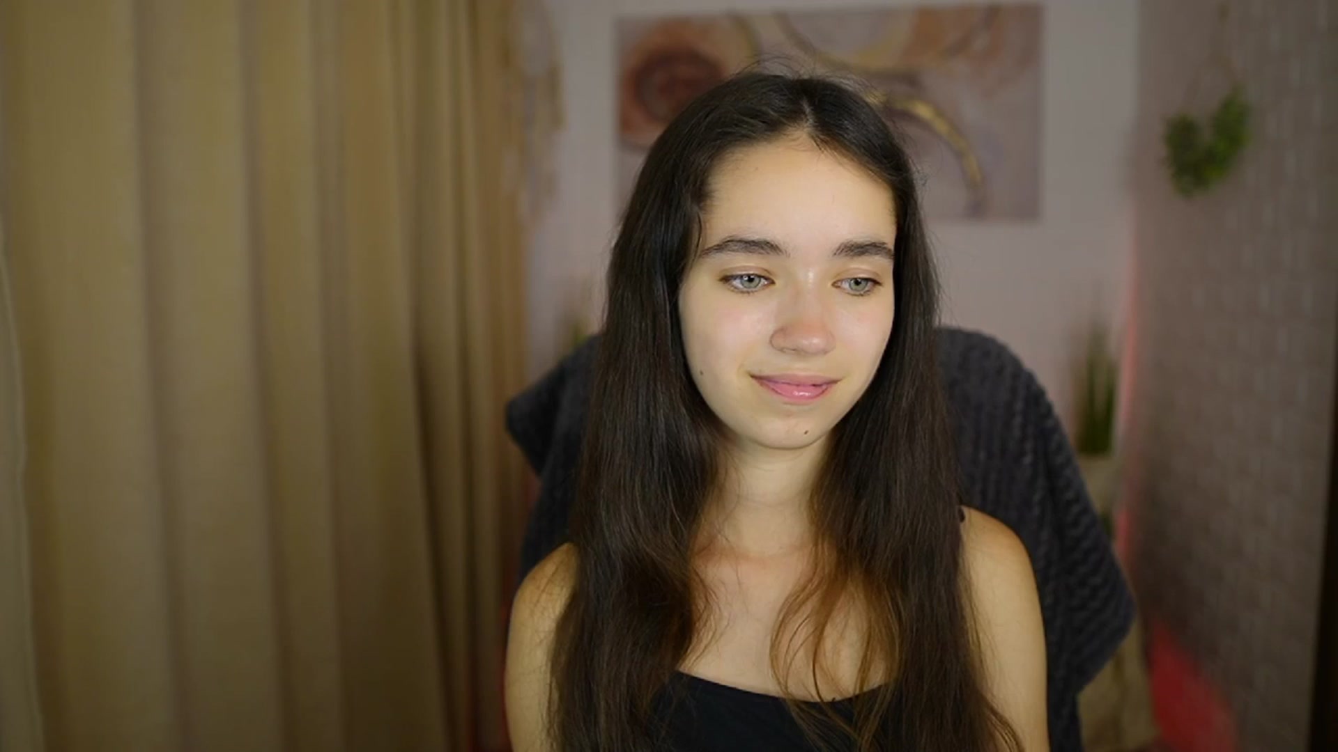 Gallery image thumbnail from Gia_Paige18's myfreecams stream on, 07/25/2024, 18:10 image 10 of 20