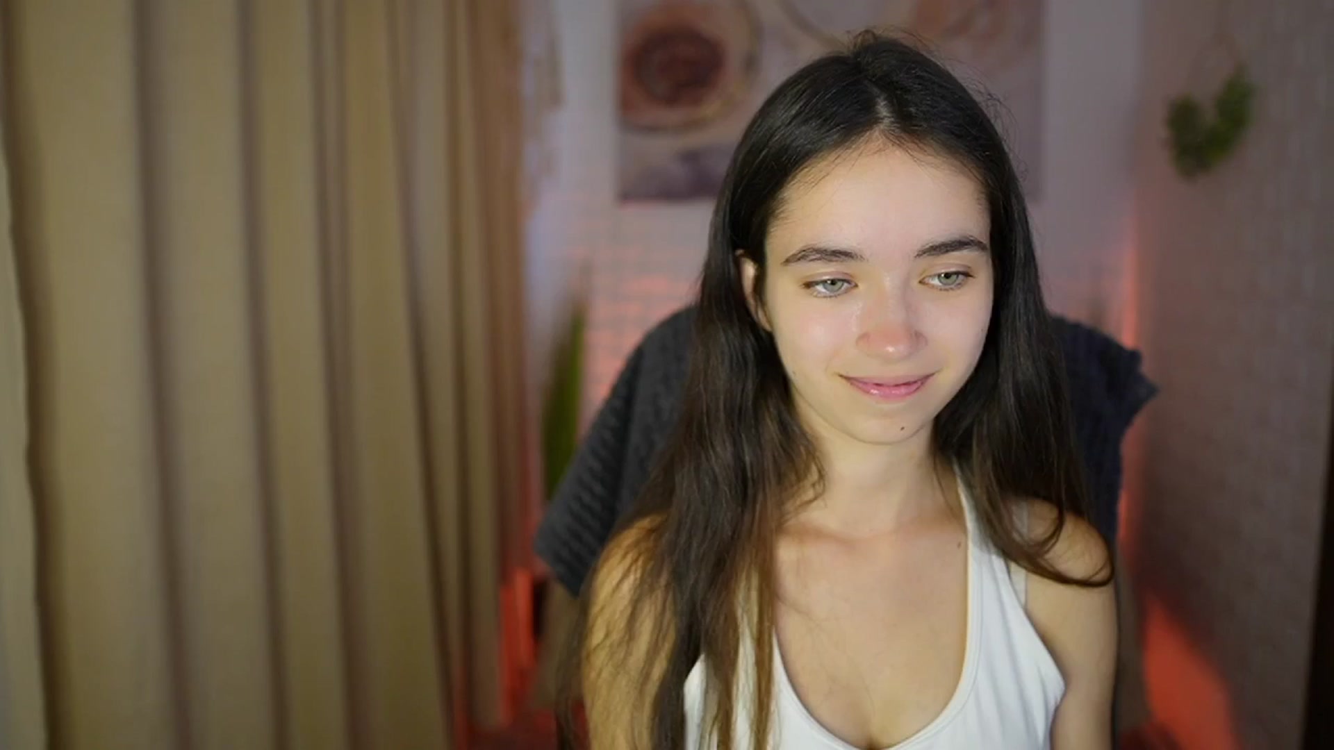 Gallery image thumbnail from Gia_Paige18's myfreecams stream on, 07/31/2024, 11:27 image 19 of 20