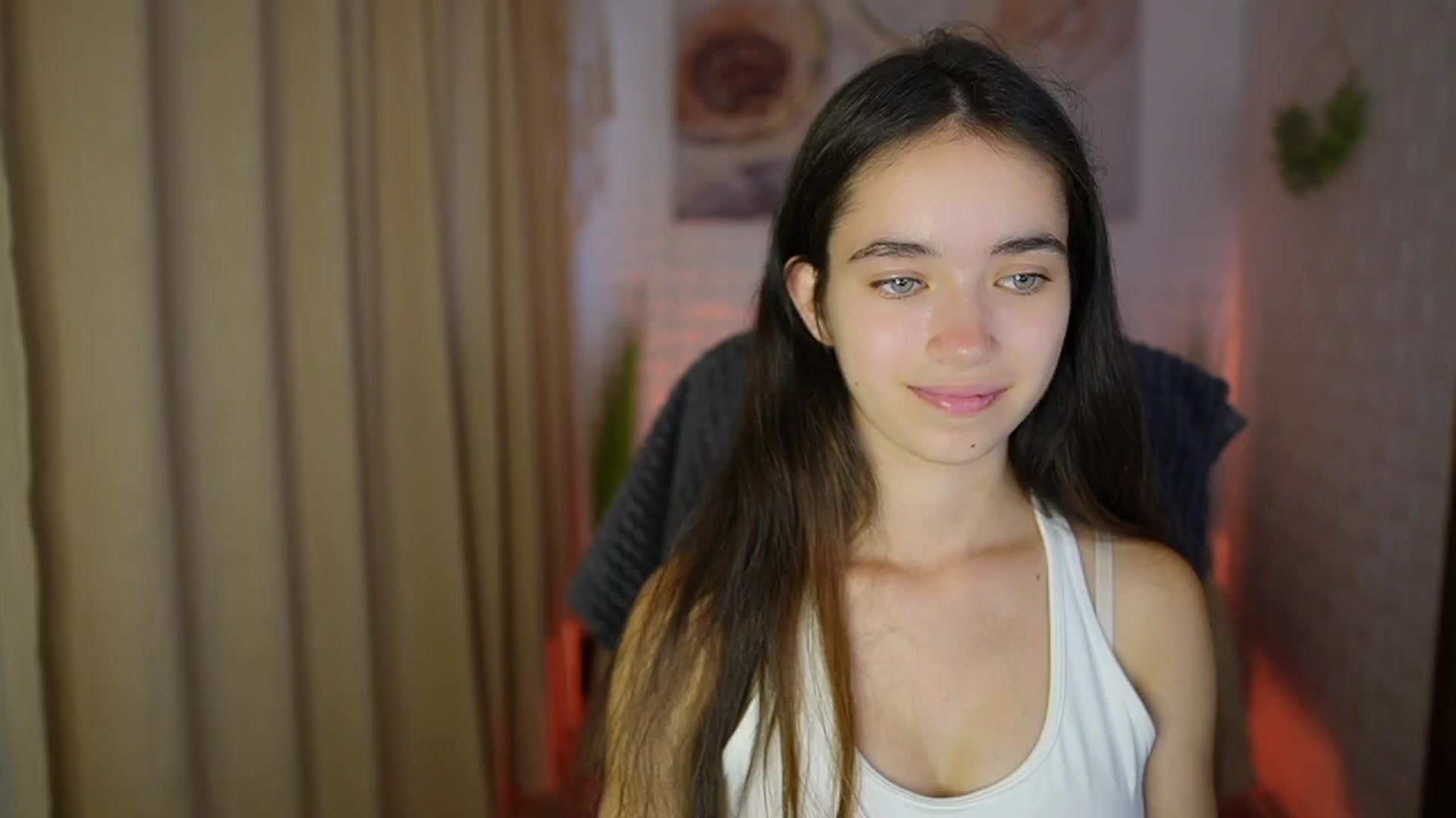 Gallery image thumbnail from Gia_Paige18's myfreecams stream on, 07/31/2024, 11:27 image 10 of 20