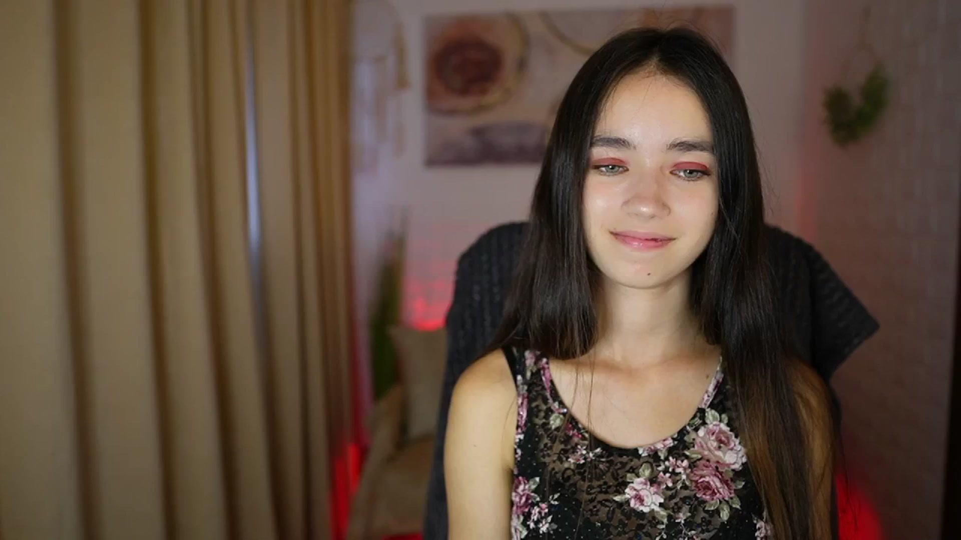 Gallery image thumbnail from Gia_Paige18's myfreecams stream on, 08/02/2024, 10:30 image 1 of 20