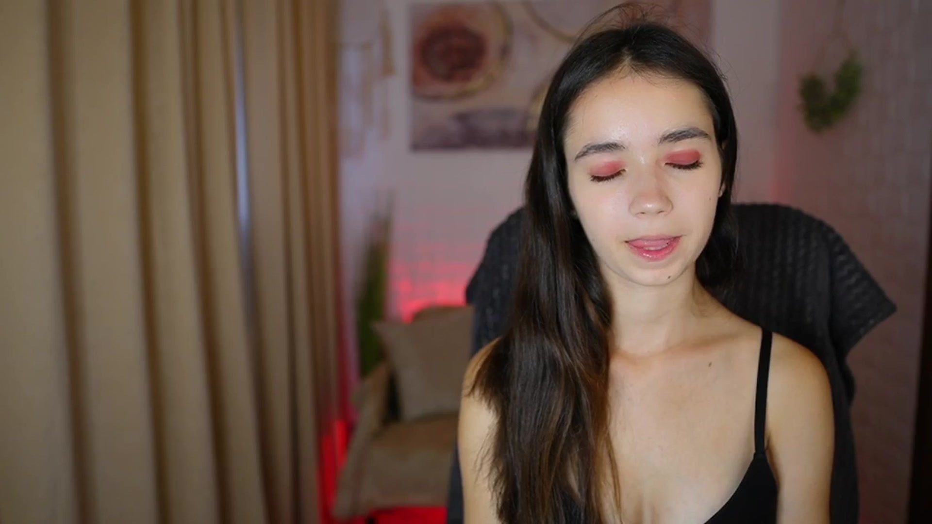 Gallery image thumbnail from Gia_Paige18's myfreecams stream on, 08/02/2024, 12:51 image 14 of 20