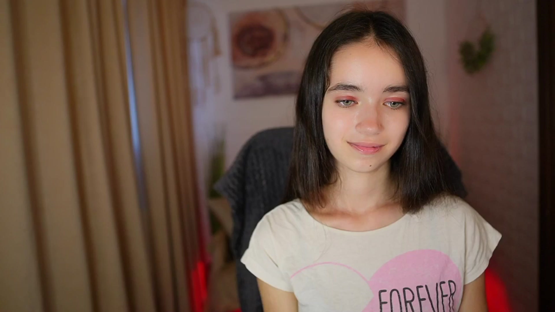 Gallery image thumbnail from Gia_Paige18's myfreecams stream on, 08/03/2024, 12:01 image 12 of 20