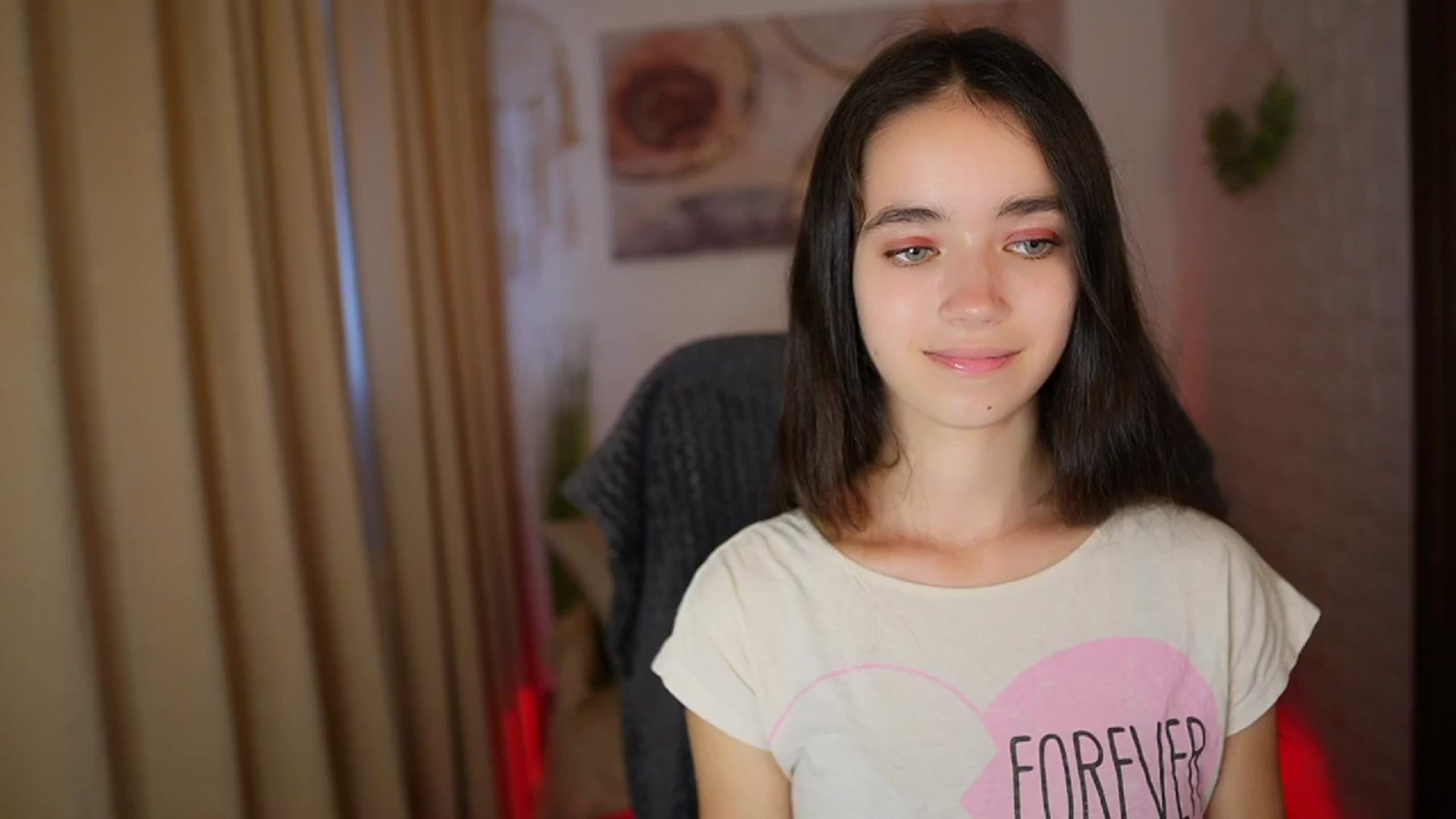 Gallery image thumbnail from Gia_Paige18's myfreecams stream on, 08/03/2024, 12:01 image 9 of 20