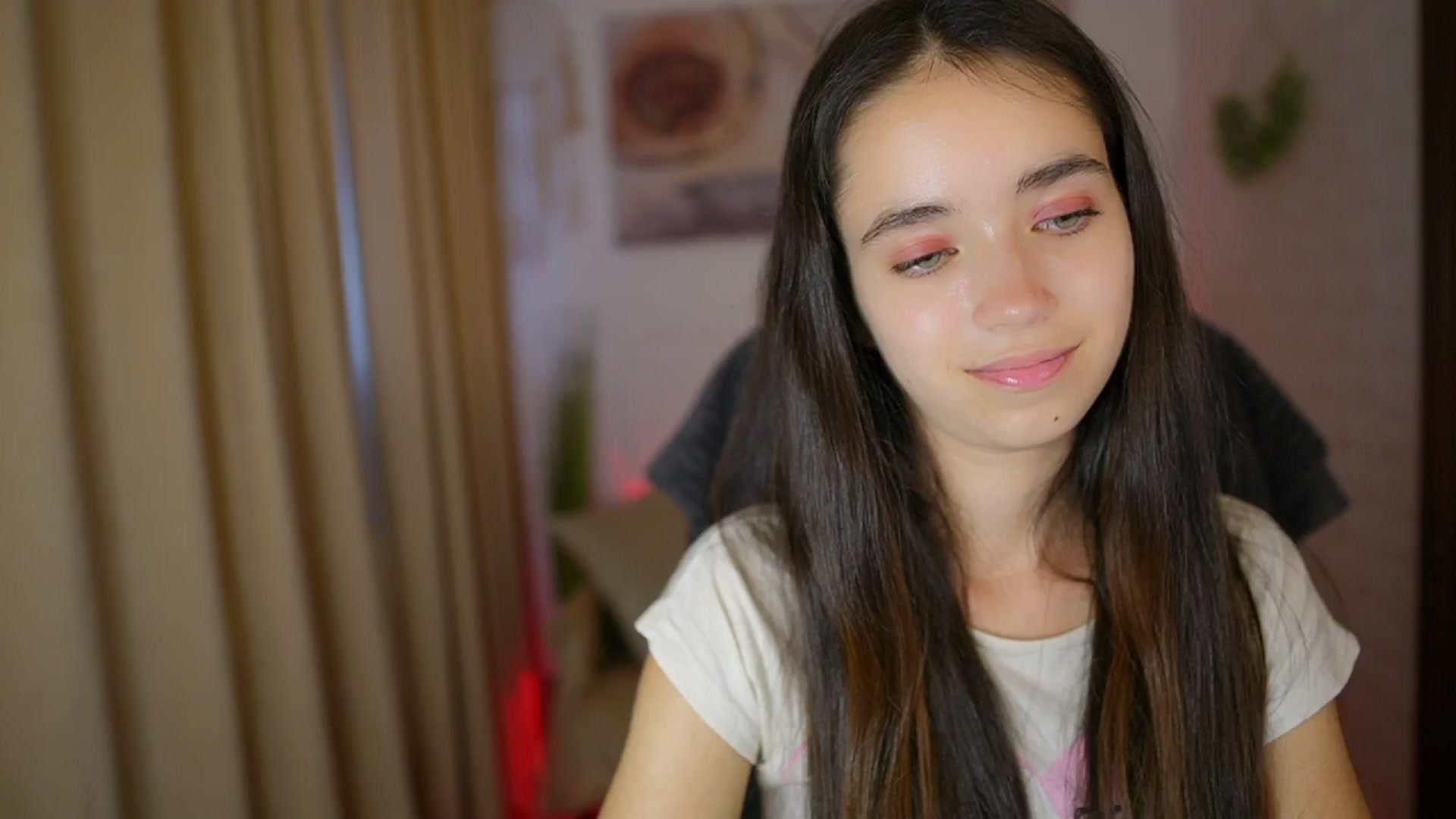 Gallery image thumbnail from Gia_Paige18's myfreecams stream on, 08/03/2024, 17:34 image 15 of 20