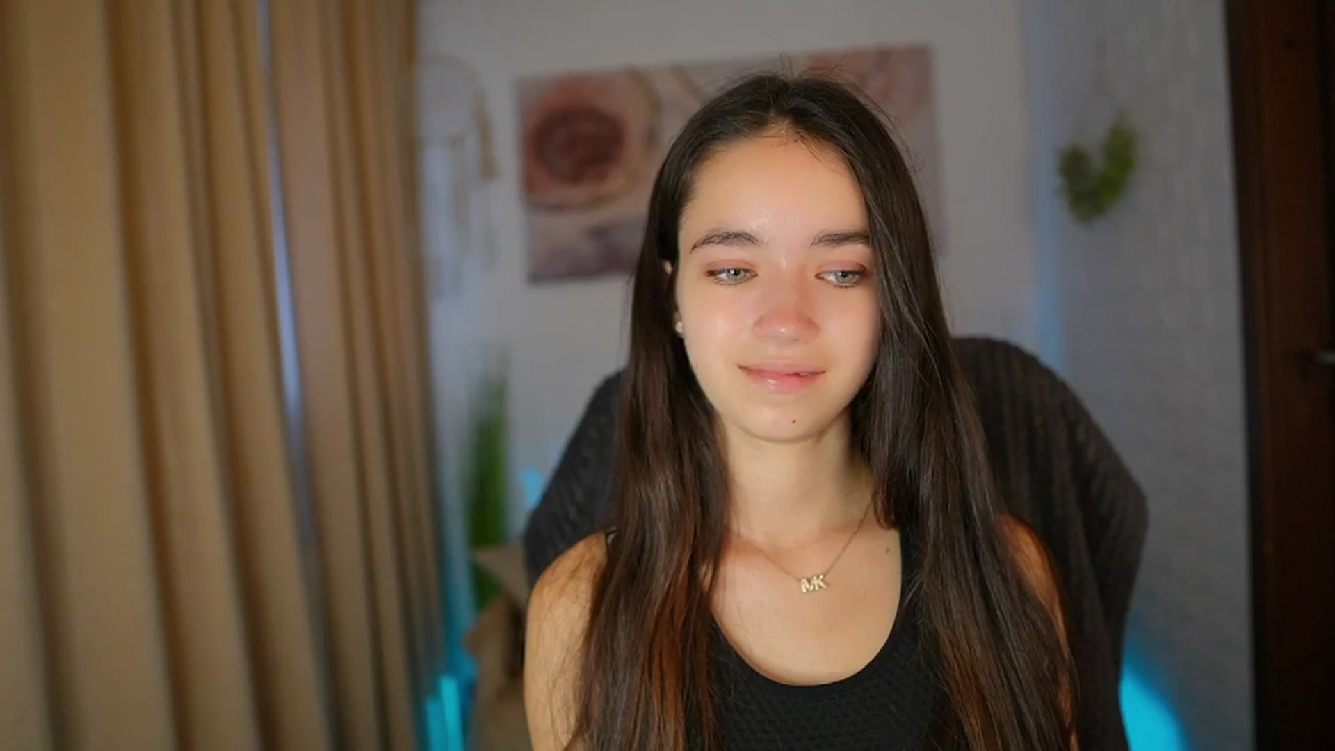 Gallery image thumbnail from Gia_Paige18's myfreecams stream on, 08/04/2024, 09:08 image 9 of 20
