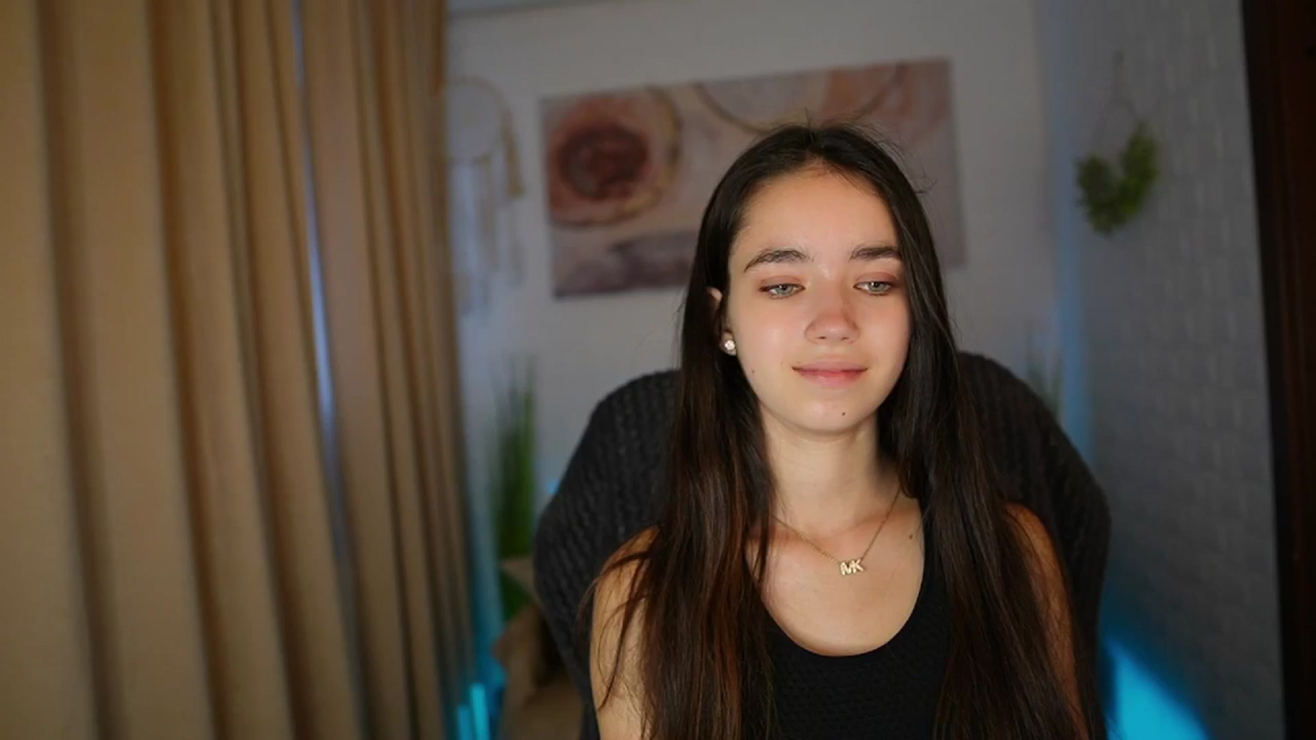 Gallery image thumbnail from Gia_Paige18's myfreecams stream on, 08/04/2024, 09:08 image 1 of 20